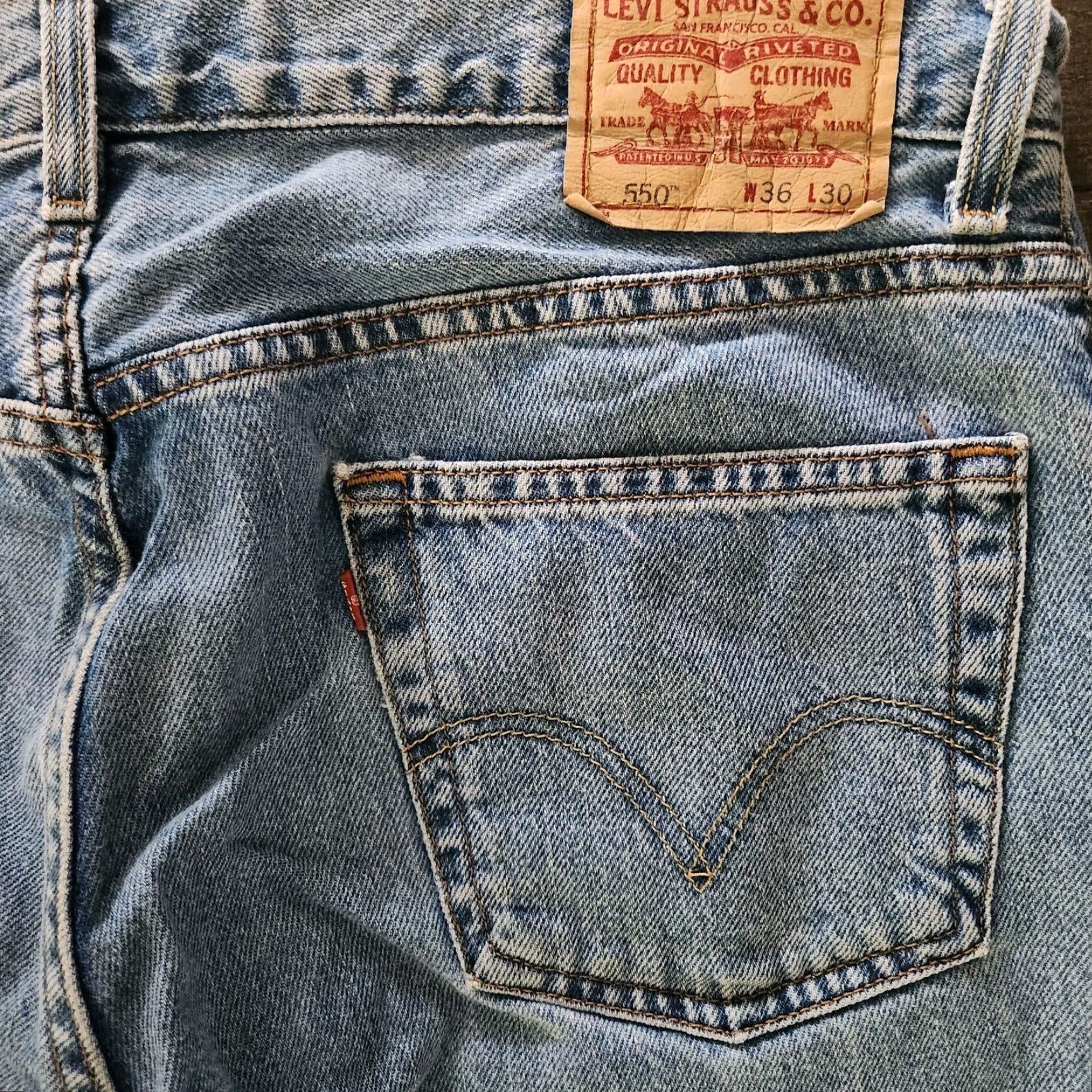 Levi's VINTAGE Levi's 550 Jeans 36x30 Light Wash Distressed Relaxed Fit 80s 90s Rock Punk Retro Grunge USA Mens Size US 36 / EU 52 - 6 Thumbnail