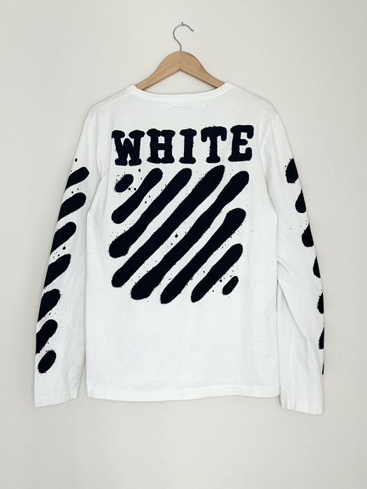 Off white spray paint long outlet sleeve