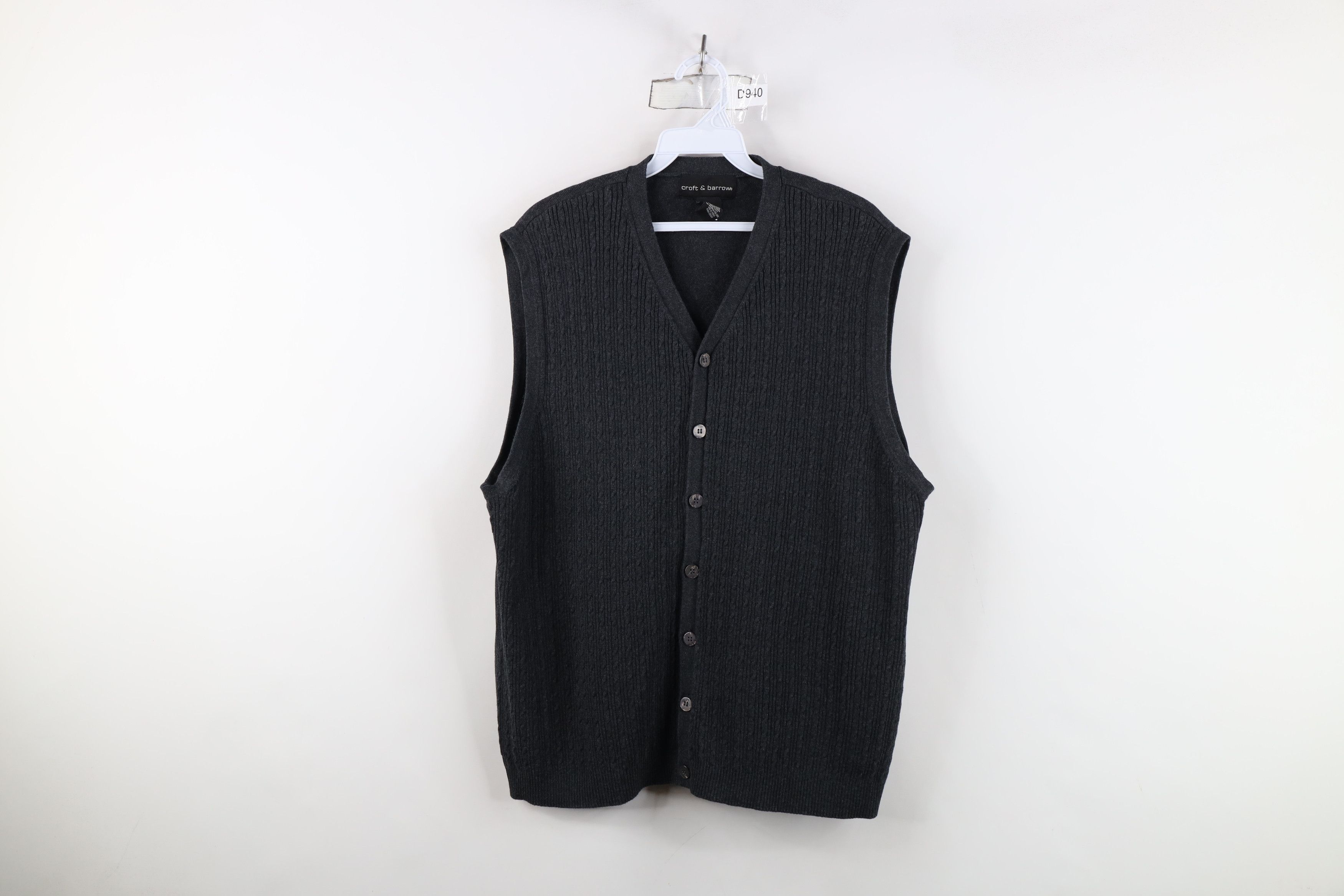 Vintage Vintage 90s Streetwear Knit Button Cardigan Sweater Vest Size US XL / EU 56 / 4 - 1 Thumbnail