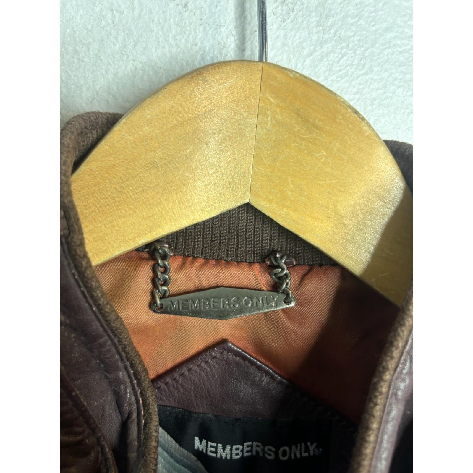Members Only VINTAGE Members Only Jacket Mens 42 Brown Leather Bomber Flight Zip Pockets 80s Size US XS / EU 42 / 0 - 5 Thumbnail