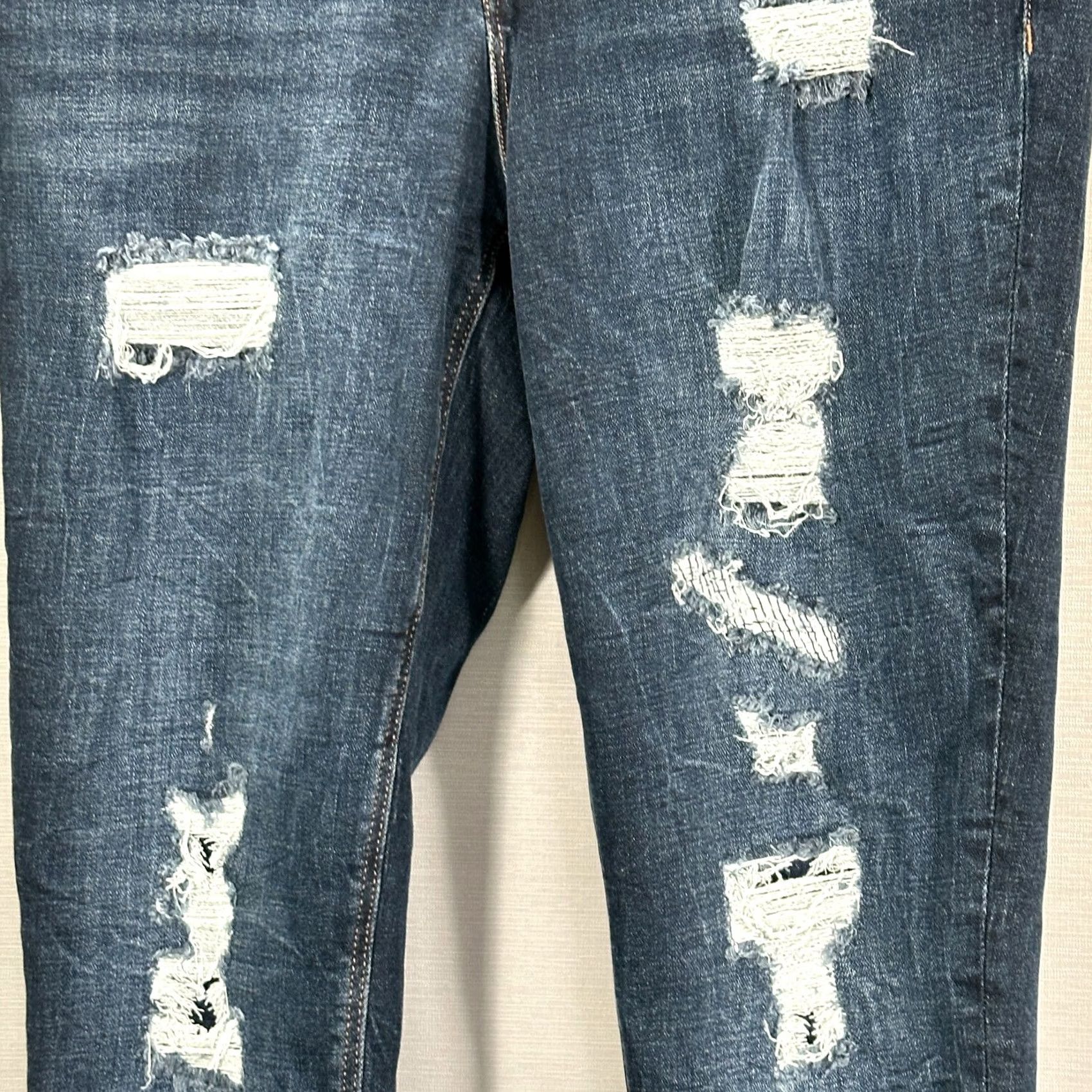 Old Navy Old Navy Rockstar Jeans Womens 8 Distressed High Rise Ankle Skinny Denim Blue Slim Regular 5-Pocket NWT Mens Womens Girls Boys Size 30" / US 8 / IT 44 - 3 Thumbnail