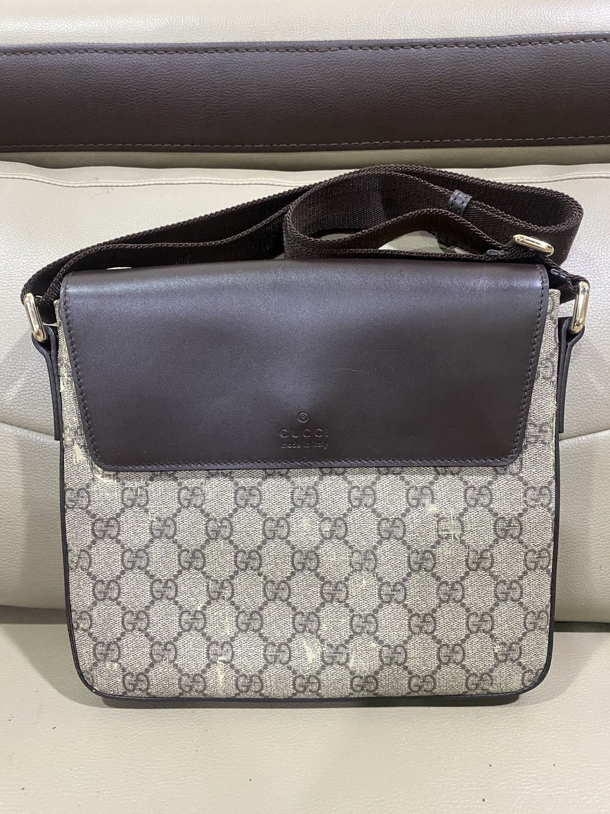Gucci Authentic Gucci GG Supreme Flap Messenger Bag Size ONE SIZE - 1 Thumbnail