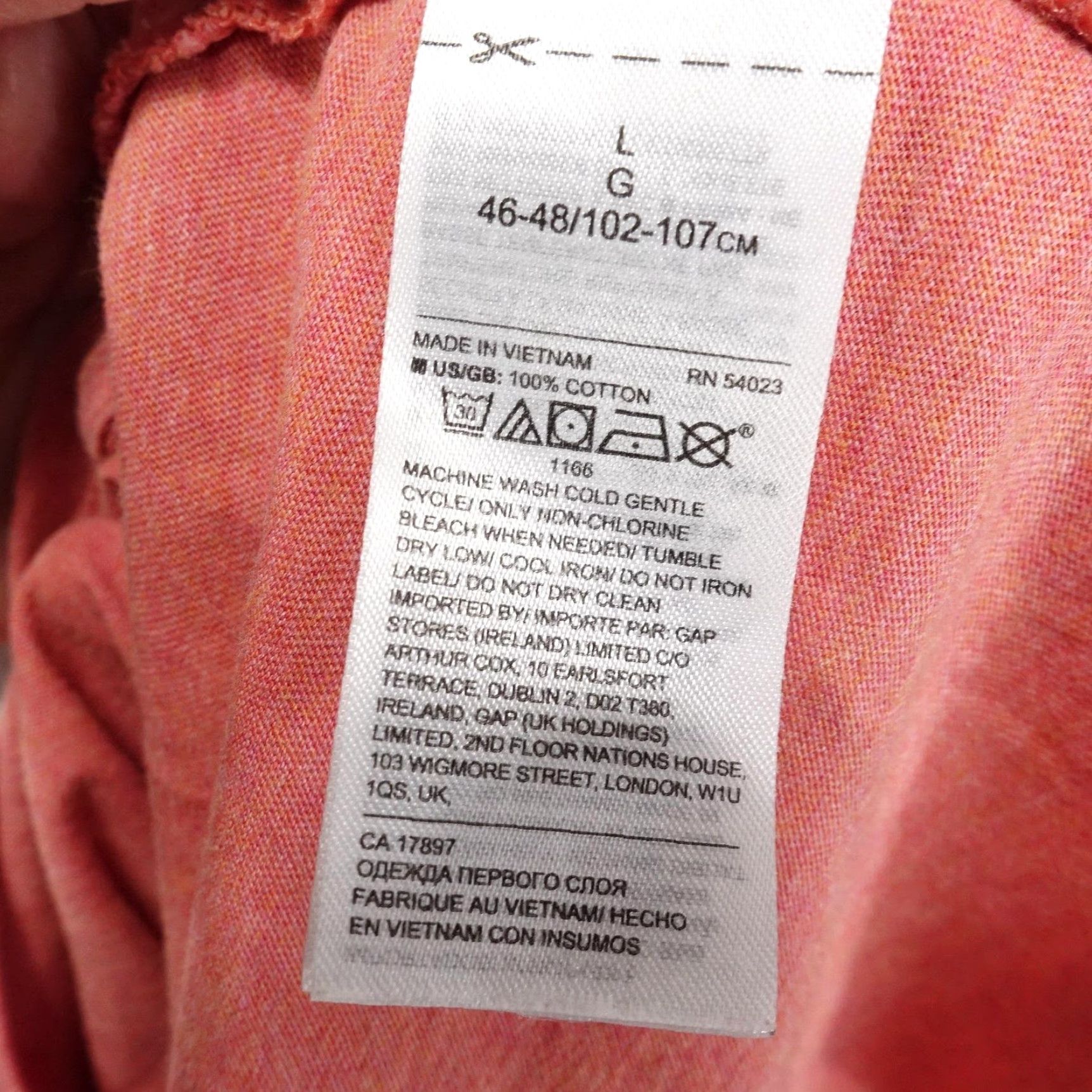Banana Republic VINTAGE? No. Banana Republic Shirt Mens Large Heather Coral Soft Wash Organic Cotton Crewneck Size US L / EU 52-54 / 3 - 7 Thumbnail
