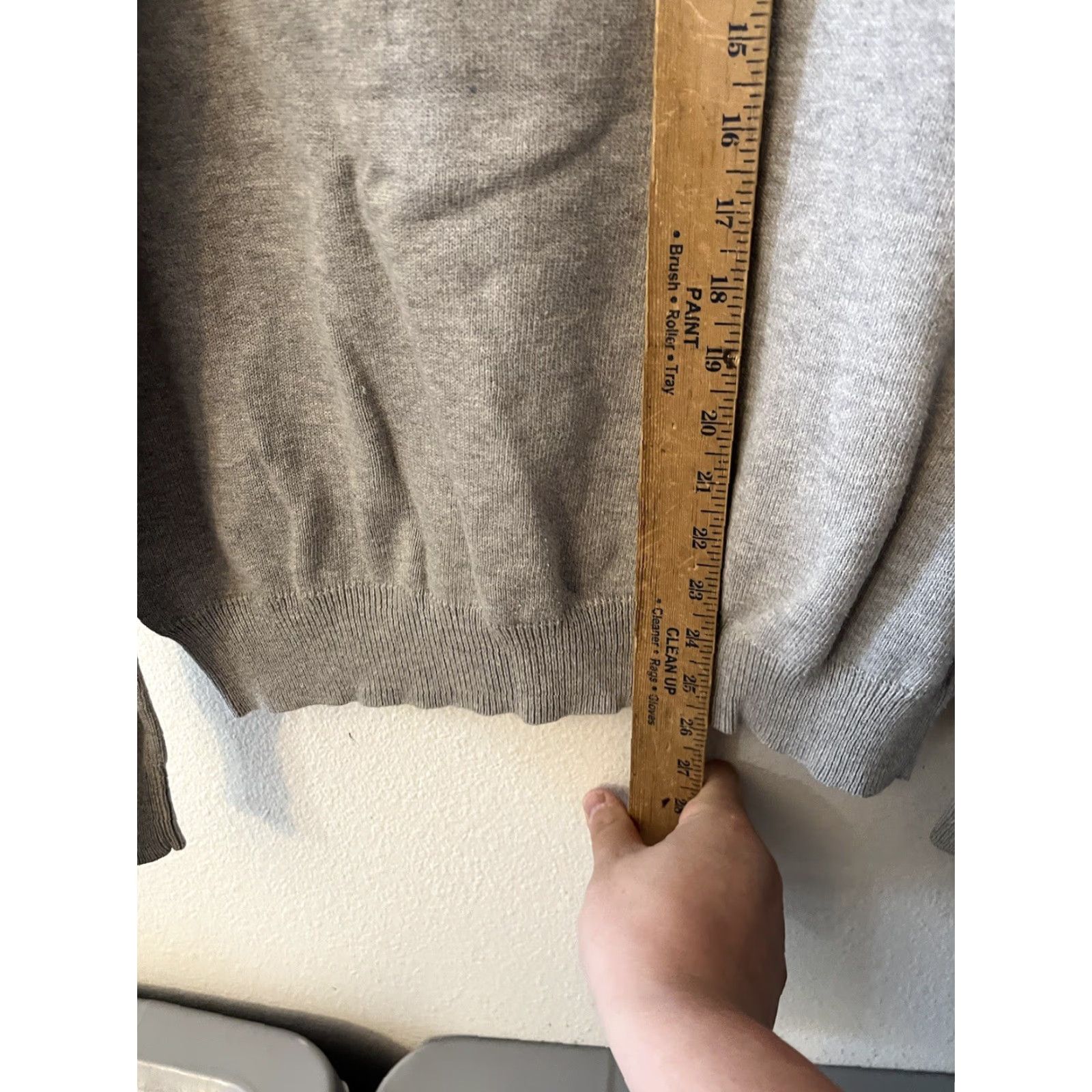 Express Express Mens Size Large V-Neck Sweater Pullover Charcoal Gray Knit Cotton Size US L / EU 52-54 / 3 - 4 Thumbnail