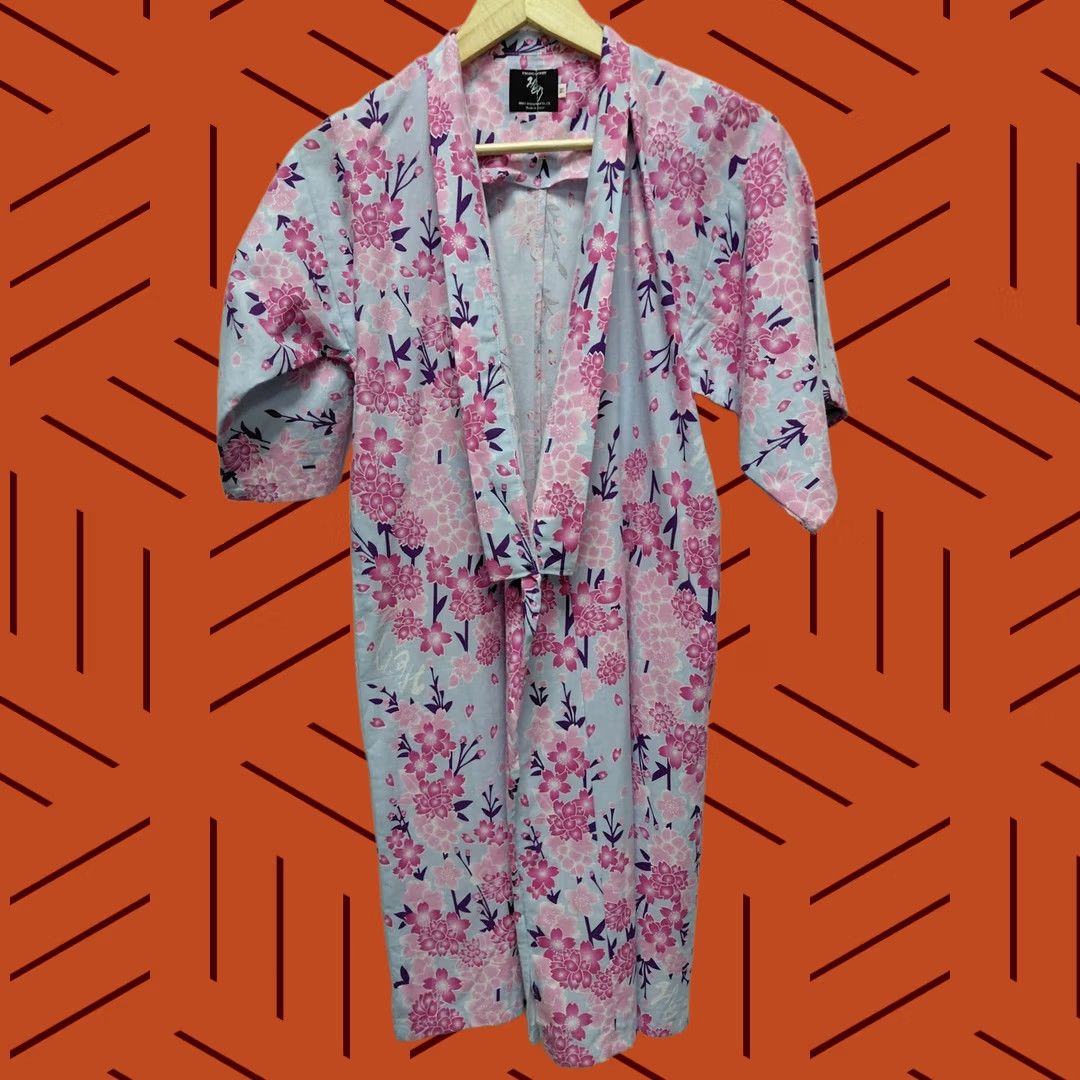 Pinko Produced by Hey Floral Kimono Robe Pink 3/4 Sleeve V-Neck Women Size M Size ONE SIZE - 1 Thumbnail
