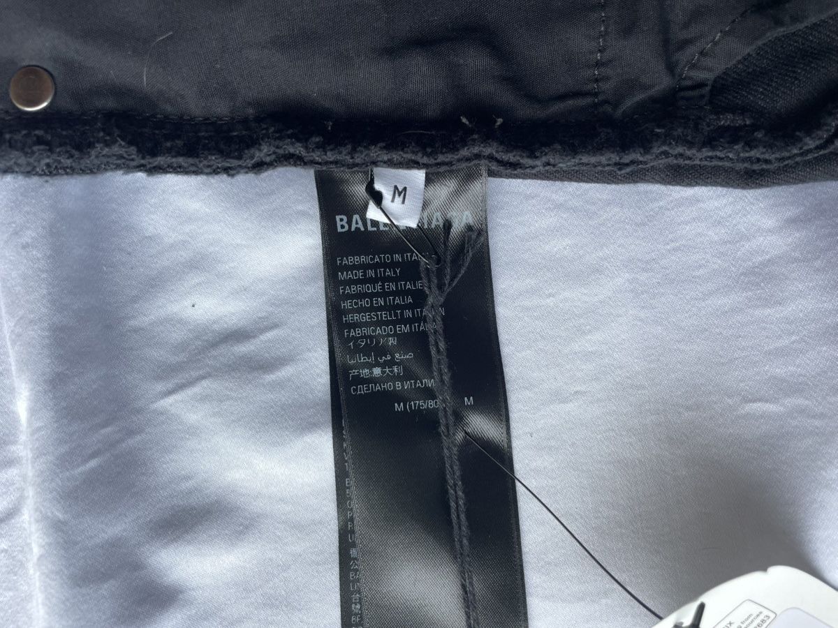 Balenciaga Balenciaga Size Tag Baggy Jeans Size US 34 / EU 50 - 8 Thumbnail