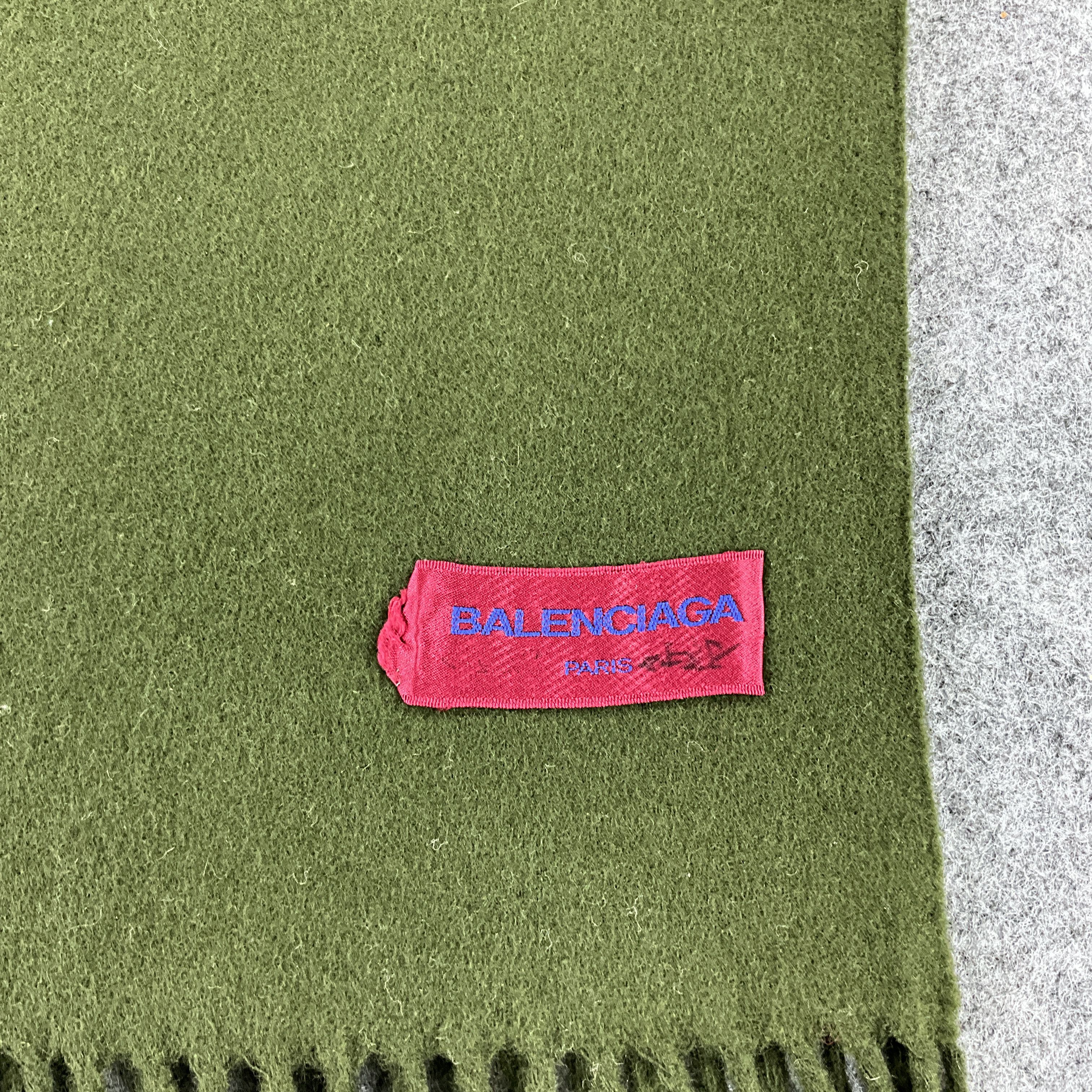 Vintage Balenciaga Plain Scarf / Muffler / Neckwear T1245 Size ONE SIZE - 5 Thumbnail