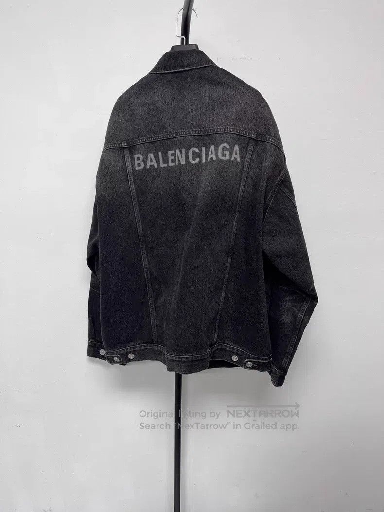 Balenciaga Balenciaga Distressed Logo Printed Lapel Casual Loose Deni Size US S / EU 44-46 / 1 - 1 Thumbnail