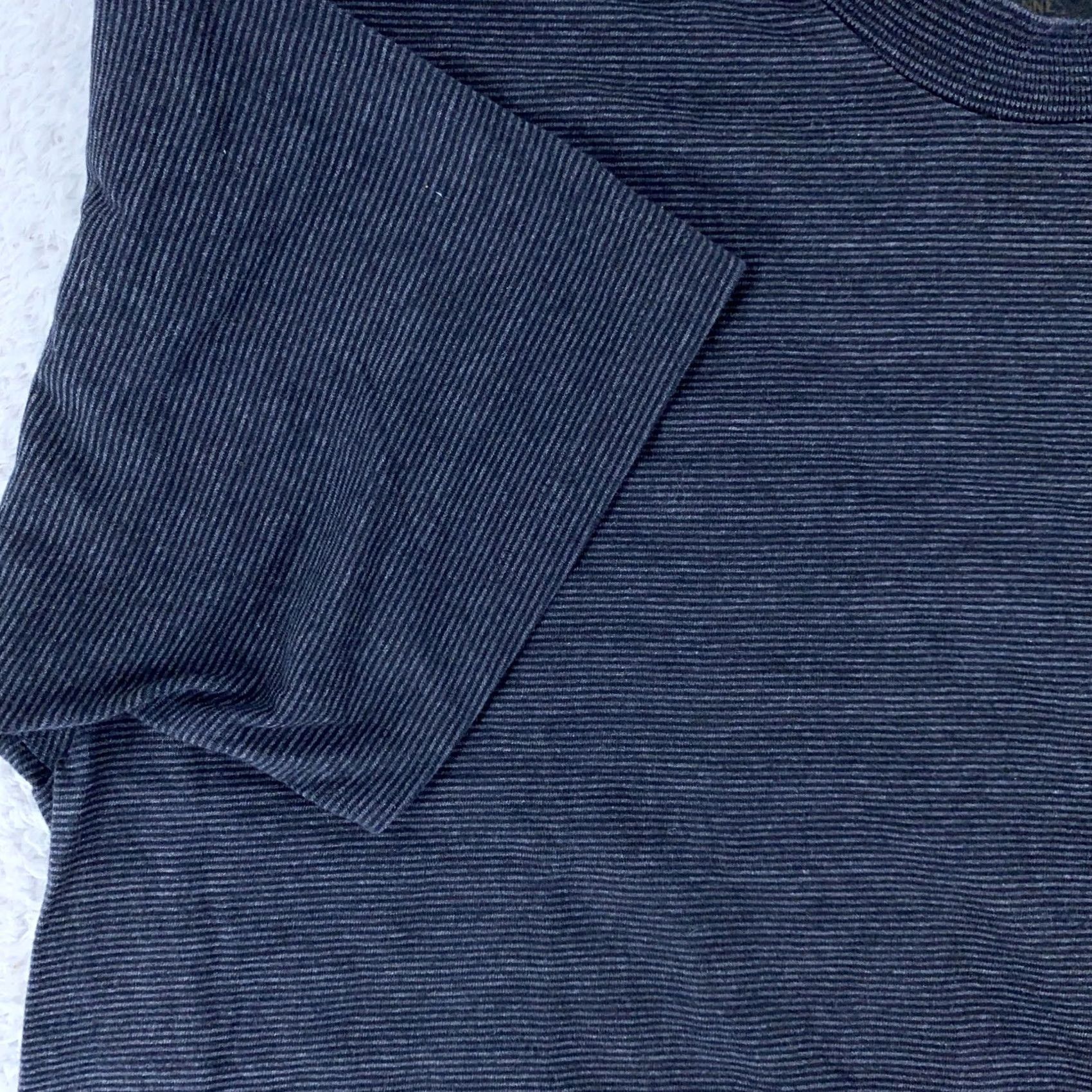 Vintage VINTAGE Tennessee River Shirt Mens L Black Striped Crew Neck T-Shirt 90s Size US L / EU 52-54 / 3 - 3 Thumbnail