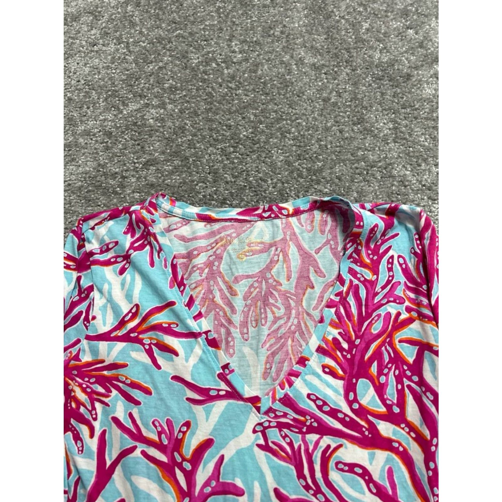 Lilly Pulitzer Lilly Pulitzer Blouse Womens Small Multicolor Pima Cotton Coral Reef V-Neck Short? Size S / US 4 / IT 40 - 3 Thumbnail