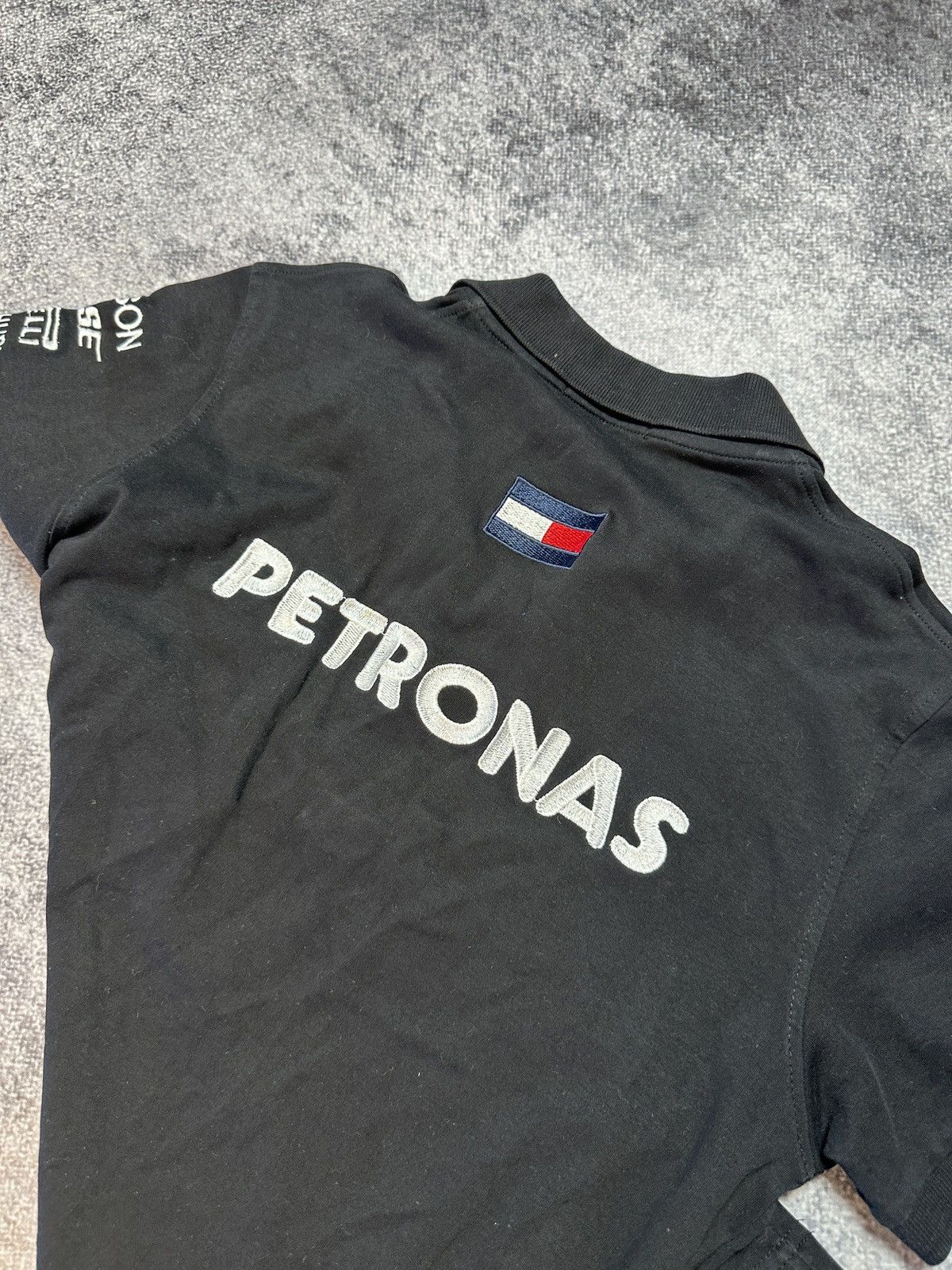 Mercedes-Benz F-1 Mercedes Benz AMG Polo Petronas Racing Logo Rare L USA Size US L / EU 52-54 / 3 - 4 Thumbnail