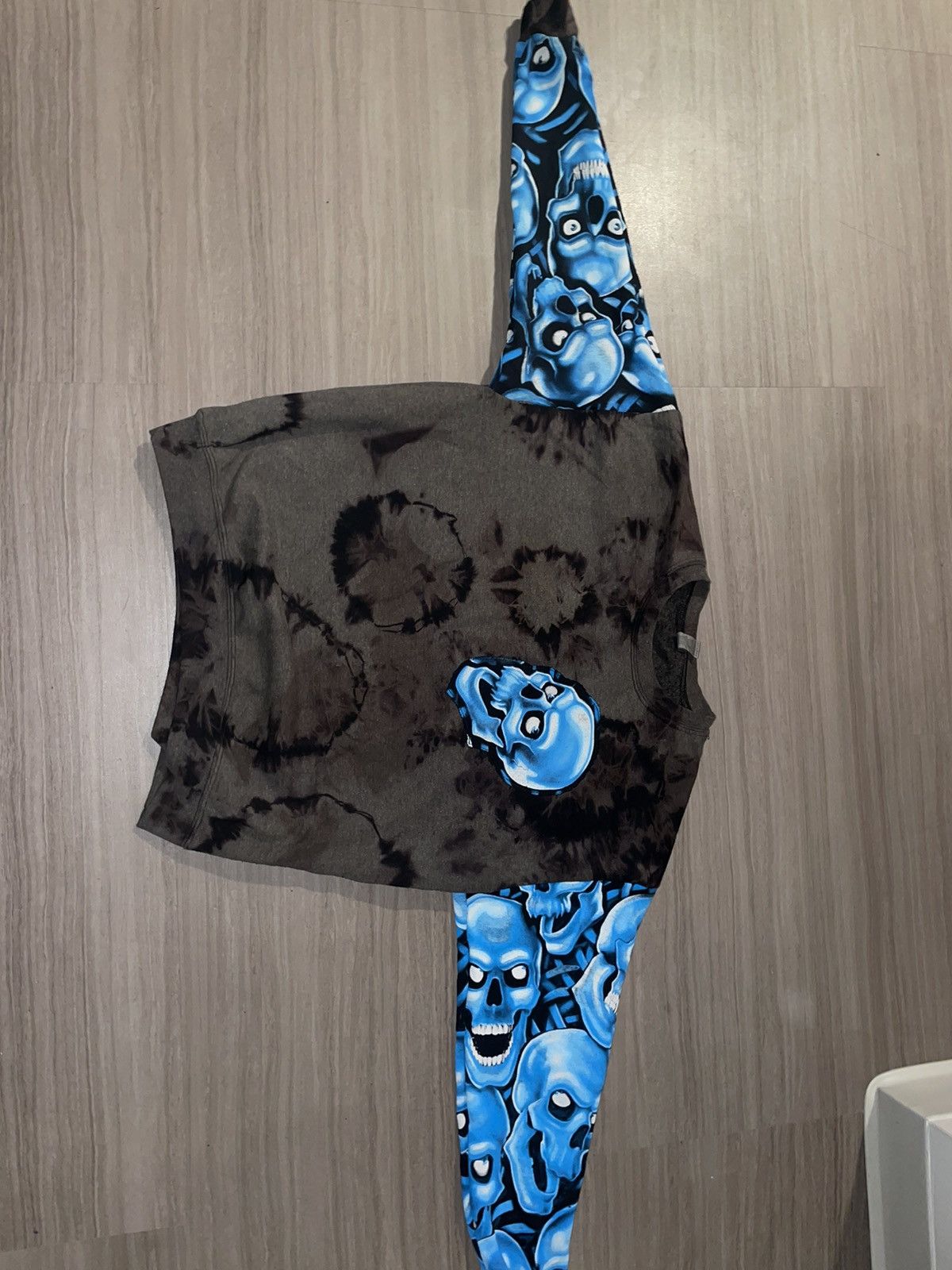 Other Skull sweatshirt Size US L / EU 52-54 / 3 - 1 Thumbnail