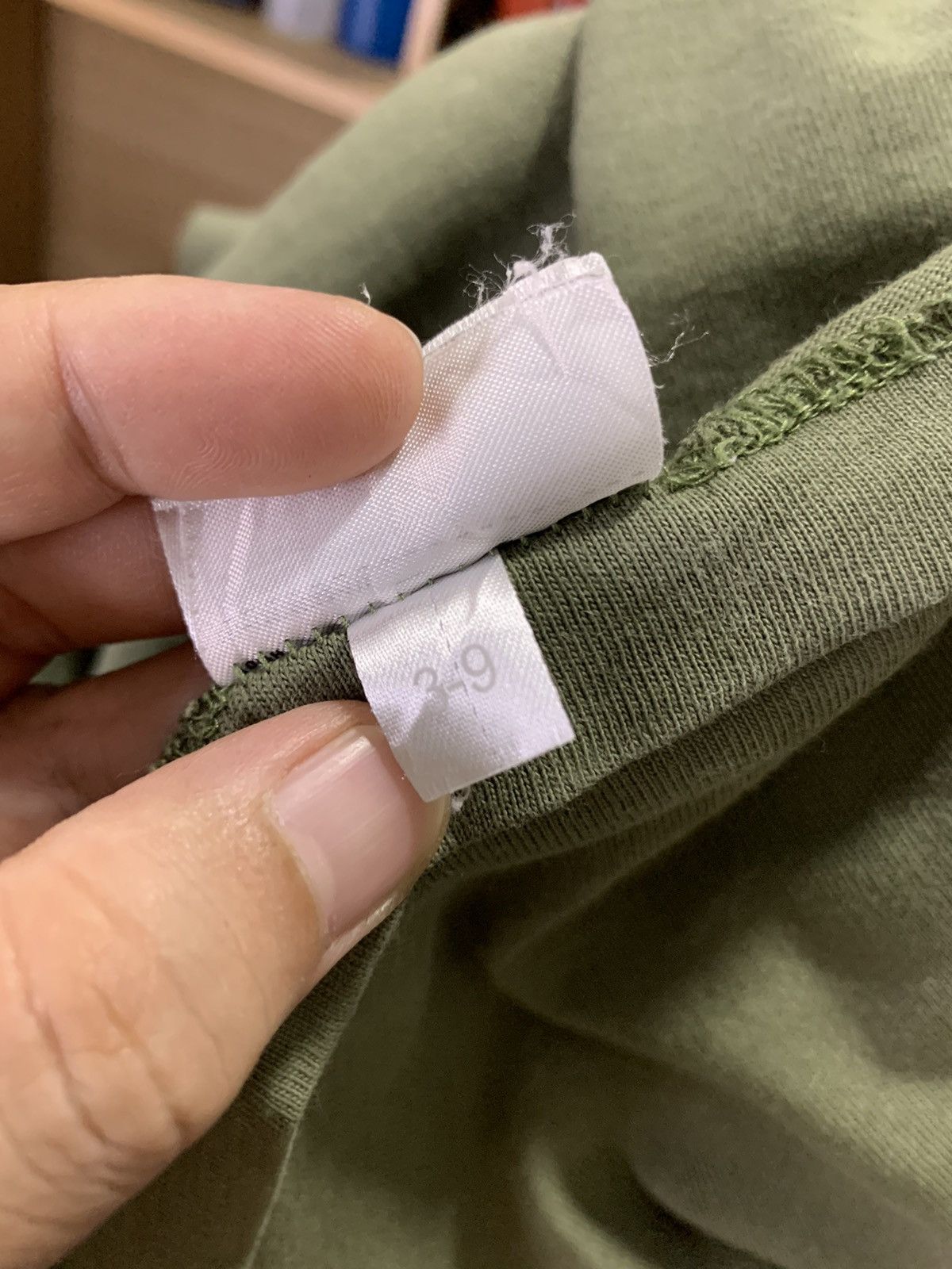 Japanese Brand Vintage Uniclo Collab kaws pocket tee Size US XL / EU 56 / 4 - 15 Thumbnail