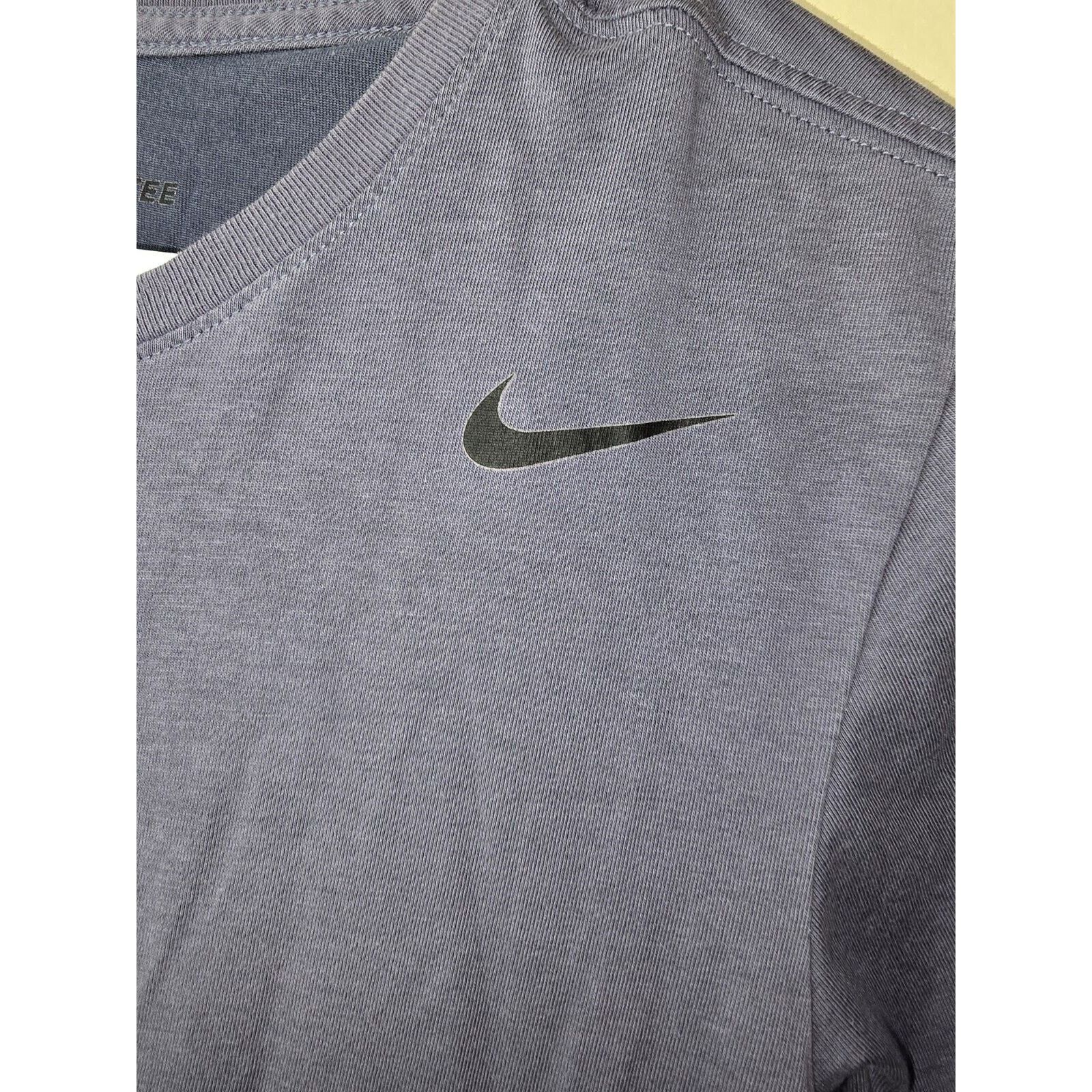 Nike Nike Shirt Mens Size Small Gray Dri Fit Tee Workout Fitness Size US S / EU 44-46 / 1 - 2 Thumbnail