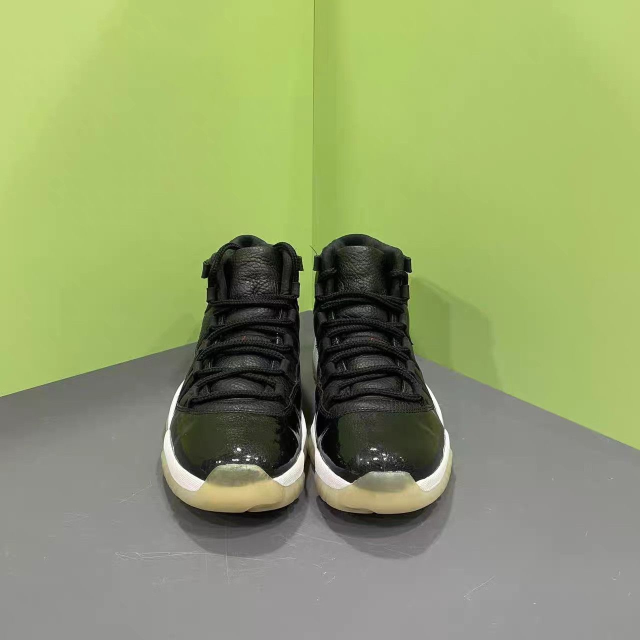 Jordan Brand Air Jordan 11 Retro "72-10" Basketball Shoes K15 Size US 9 / EU 42 - 2 Thumbnail