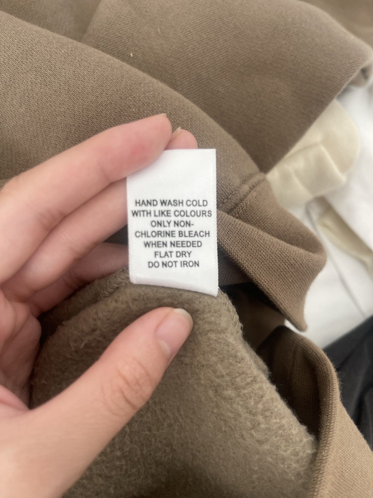 Fear of God Fear of God Essentials Pullover Hoodie Applique Logo Tuape Size US XS / EU 42 / 0 - 6 Thumbnail