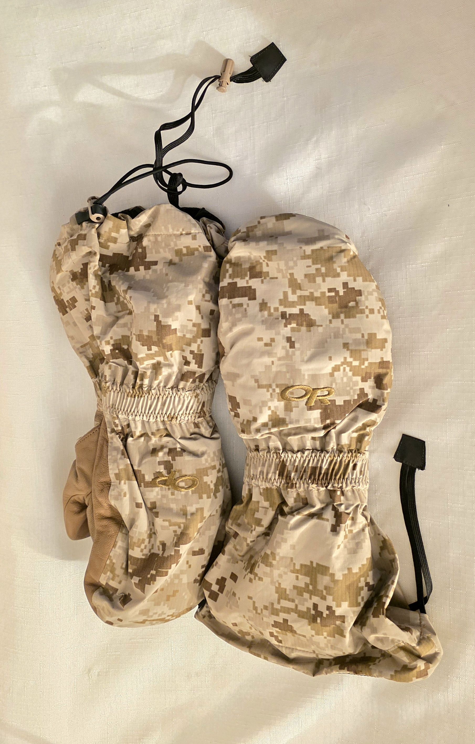 Outdoor Research Outdoor Research Firebrand SZ Large Mitts Gore-Tex Size ONE SIZE - 1 Thumbnail