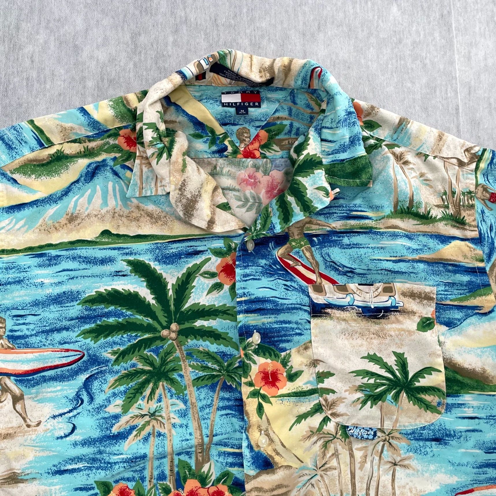 Tommy Hilfiger VINTAGE Tommy Hilfiger Men's Short Sleeve Shirt Adult Medium Geometric Pattern 90s Beach Nautical Classic Casual Size US M / EU 48-50 / 2 - 3 Thumbnail