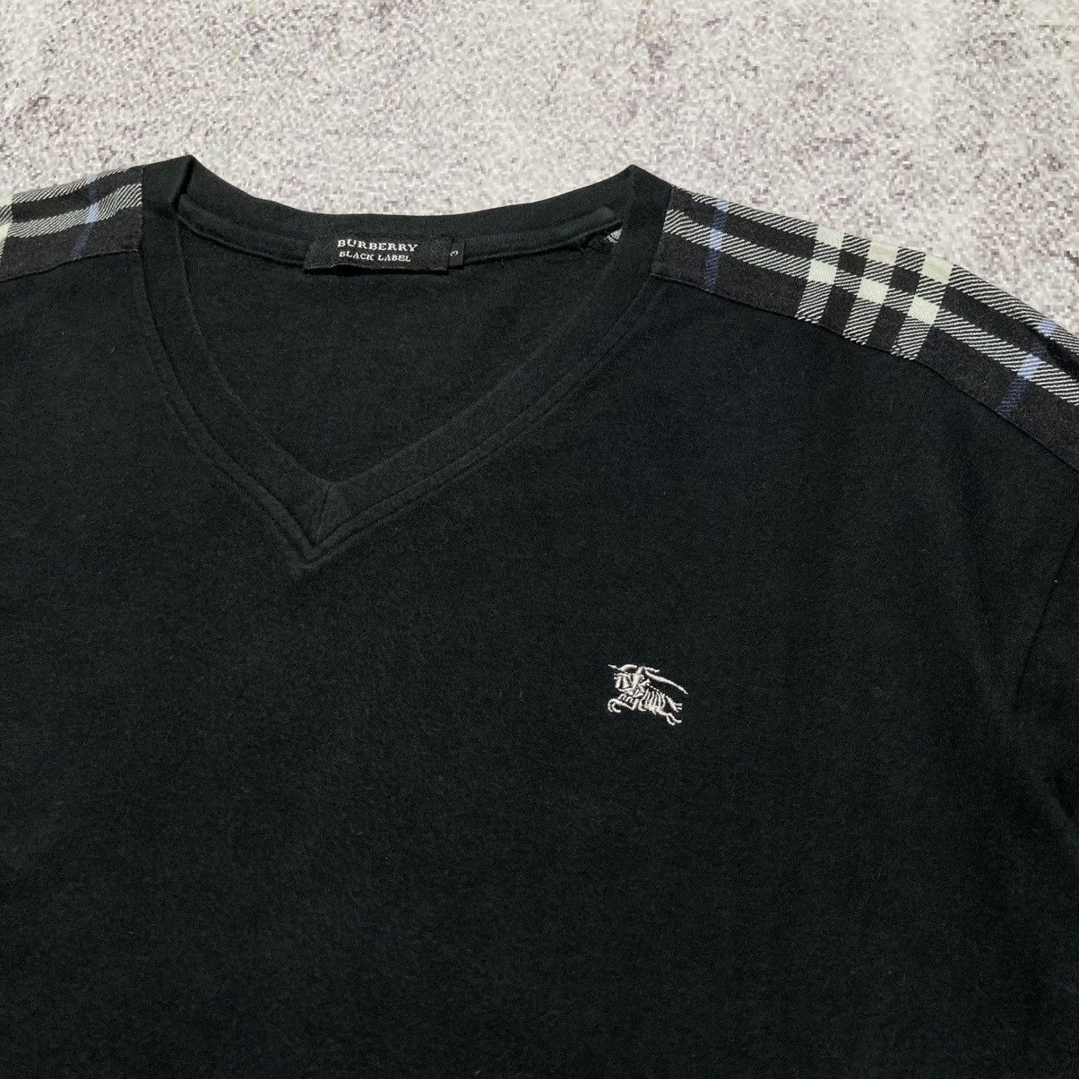 Burberry Vintage Burberry Black Label V Neck Longslevee Black Luxury Size US L / EU 52-54 / 3 - 6 Thumbnail