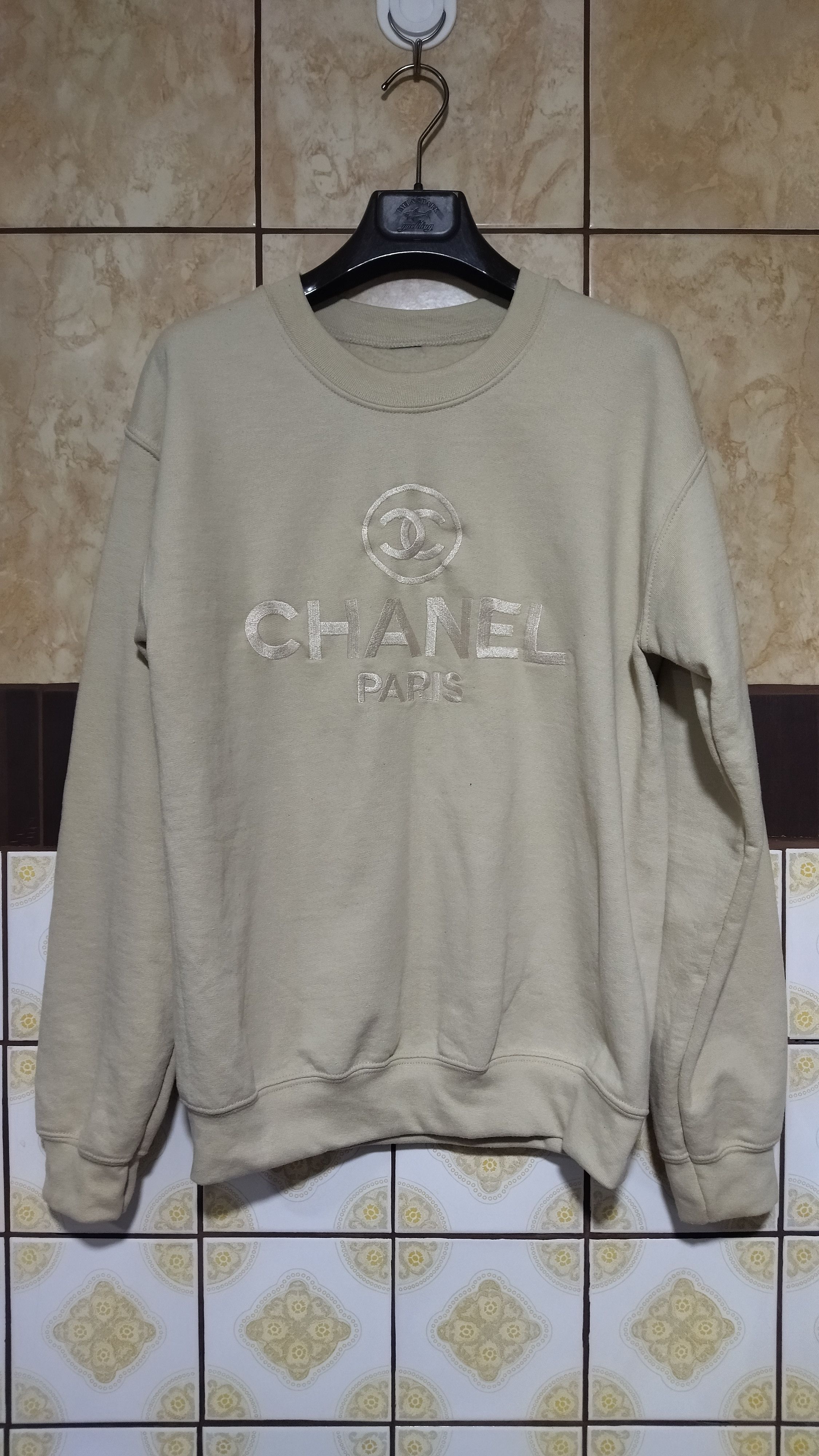 Vintage Vintage Chanel sweatshirt Grailed