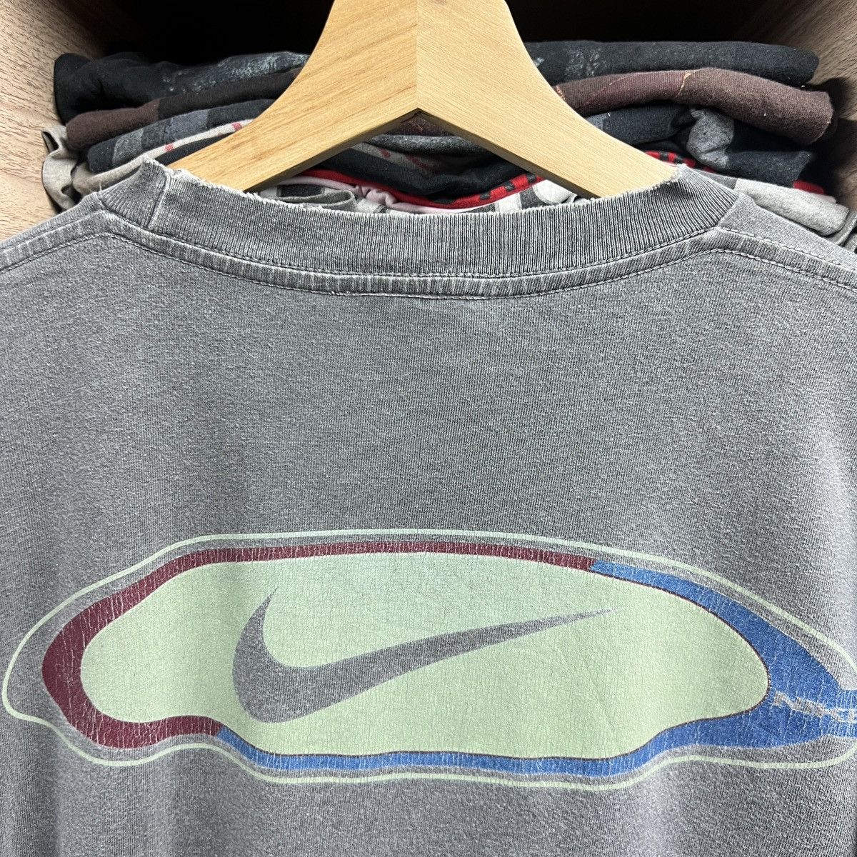 Nike VTG NIKE BACK HIT FADED TEE Size US S / EU 44-46 / 1 - 9 Thumbnail