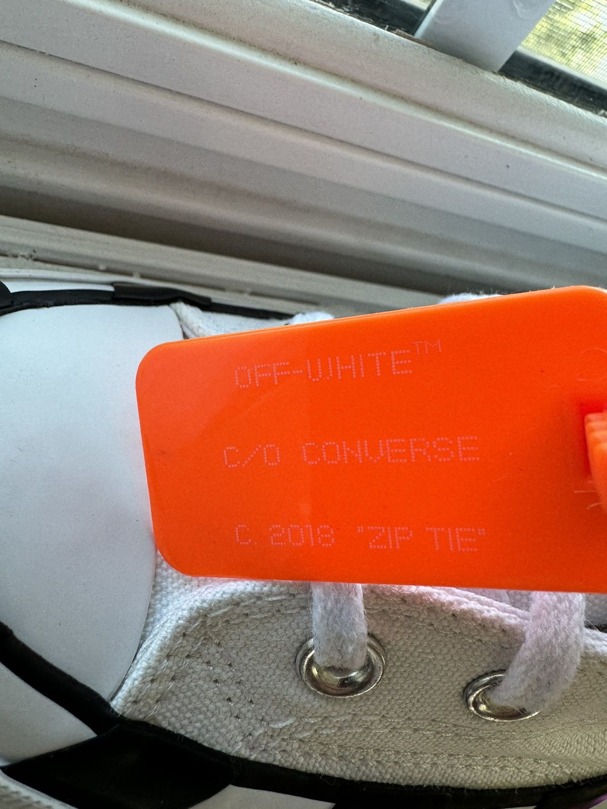 Off-White Off White Converse Chuck Taylor’s Size US 6 / EU 39 - 3 Thumbnail