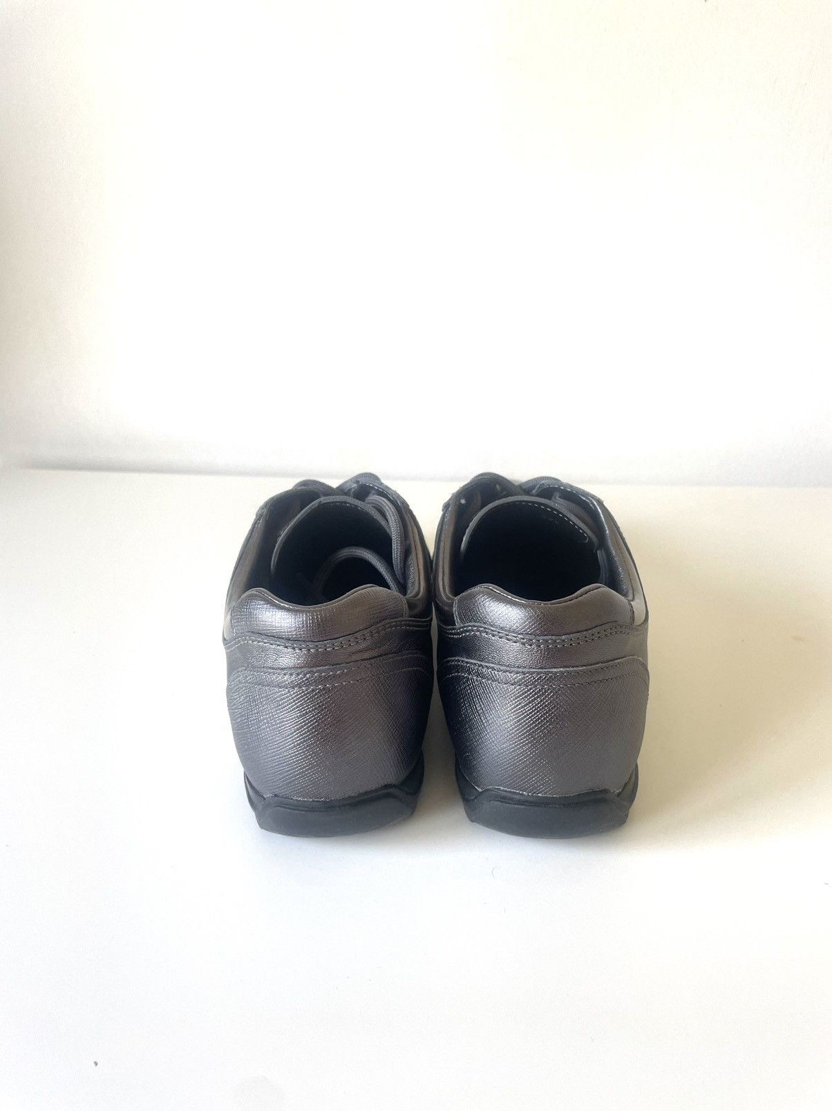 Prada Prada women’s leather sneakers in grey with original box Size US 7.5 / IT 37.5 - 9 Thumbnail