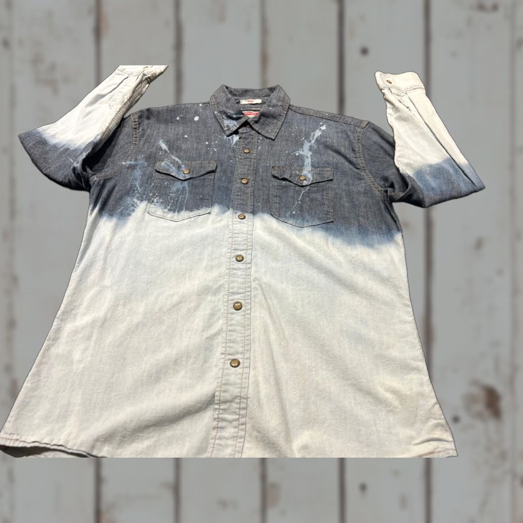 Wrangler Wrangler Indigo Denim Shirt Faded Acid Wash Pearl Snap Medium M Blue Denim Long Sleeve Button-Up Wrangler Mens Regular Pearl Snap Shirt M Size US M / EU 48-50 / 2 - 1 Thumbnail