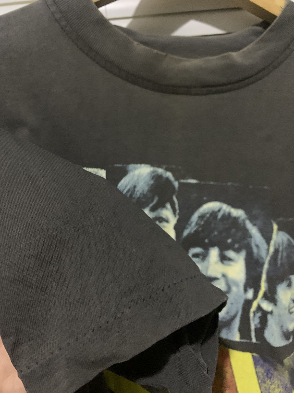 Band Tees Vintage 1997 The Beatles' Story "Bad to the Bone" T-Shirt Size US L / EU 52-54 / 3 - 4 Thumbnail