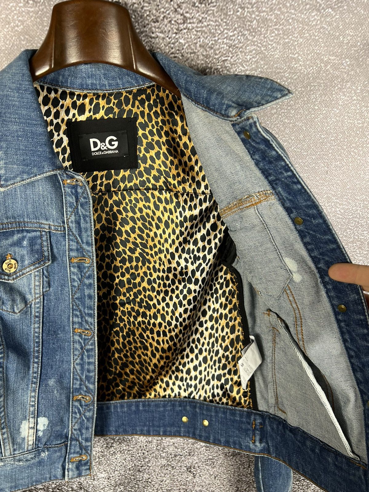 Designer × Dolce & Gabbana Dolce & Gabbana denim trucker jacket animal dotted ornaments Size M / US 6-8 / IT 42-44 - 11 Thumbnail