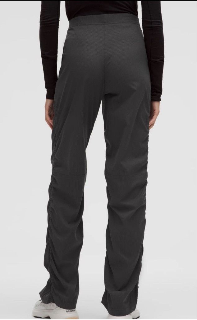 Lululemon LULULEMON DANCE STUDIO HR SLIM FIT FLARE 30” BLACK SZ SMALL Size 27" / US 4 / IT 40 - 8 Thumbnail