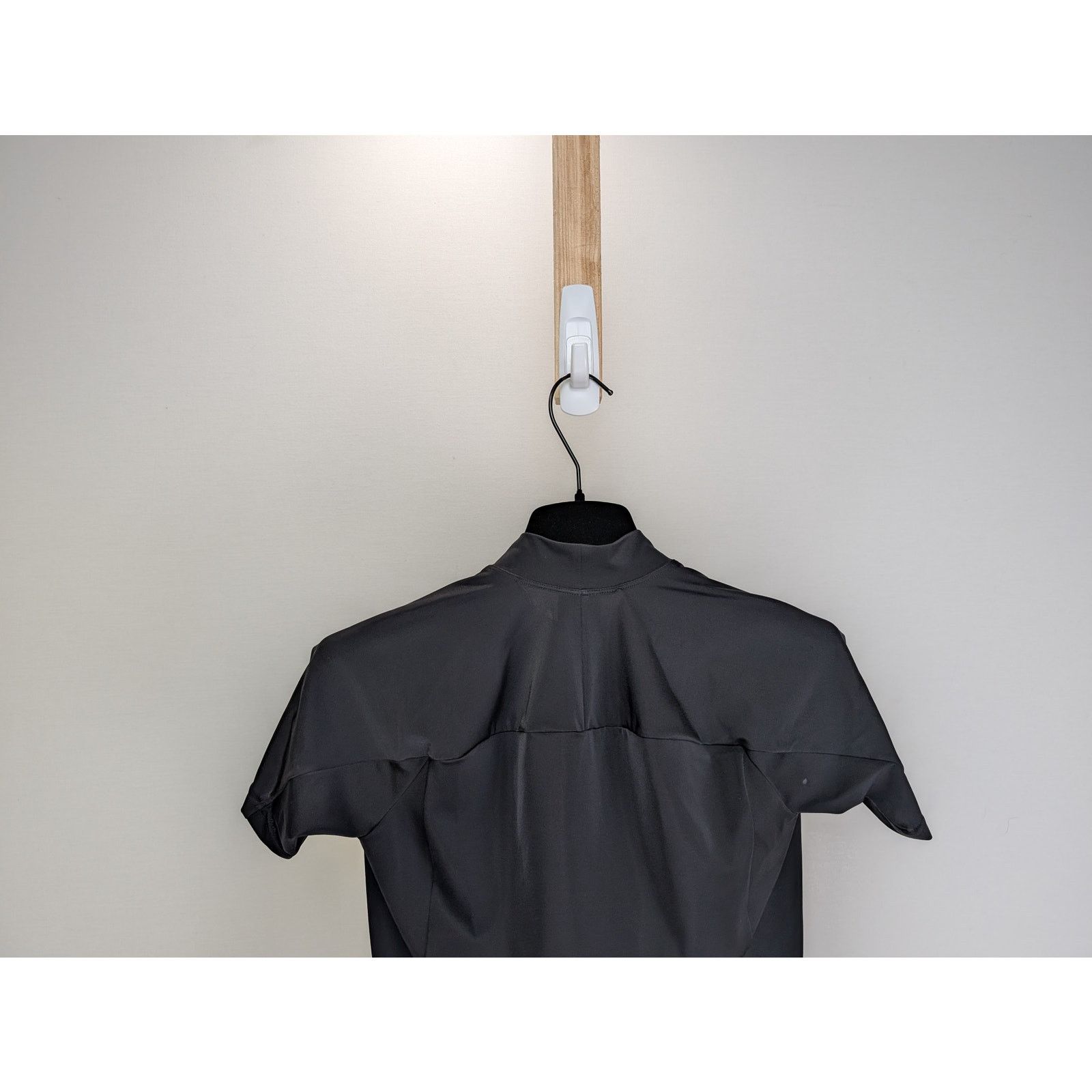 Balenciaga o1rshd1 Top Short Sleeve Fitted Top T-Shirt in Black Size US L / EU 52-54 / 3 - 9 Thumbnail
