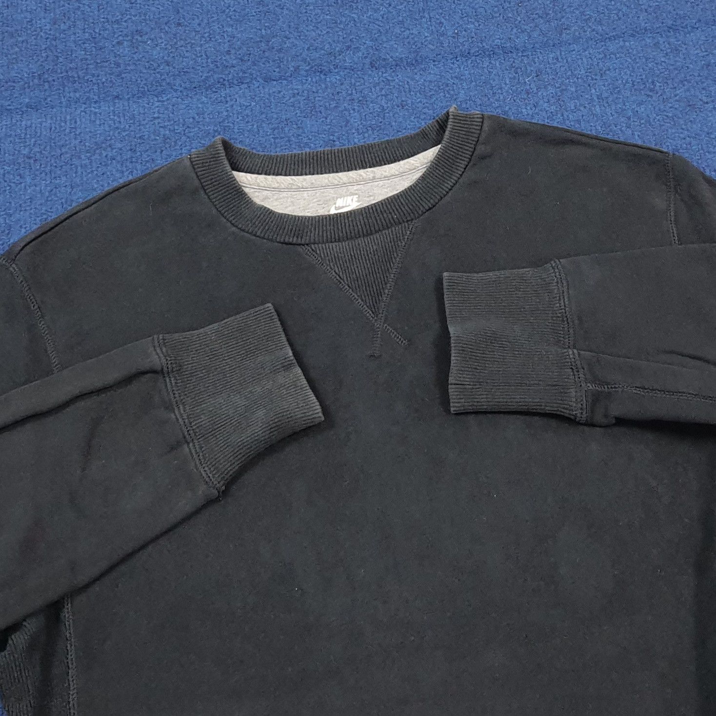 Nike Vintage Nike Embroidery Logo Crewneck Sweatshirt C303N13 Size US M / EU 48-50 / 2 - 4 Thumbnail