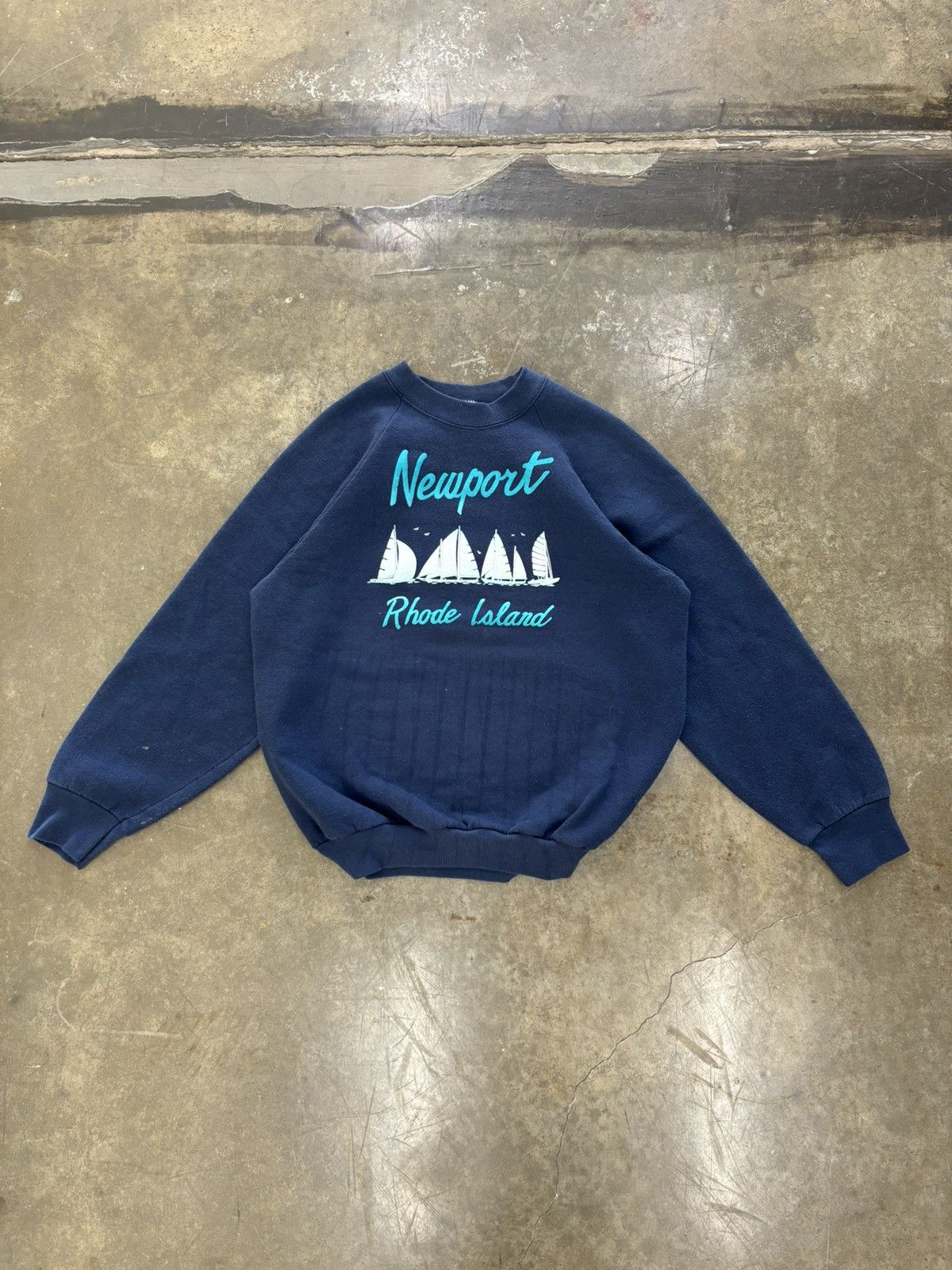 Vintage Vintage 90s Newport Rhode Island Vacation Graphic Crewneck S Size US M / EU 48-50 / 2 - 2 Thumbnail