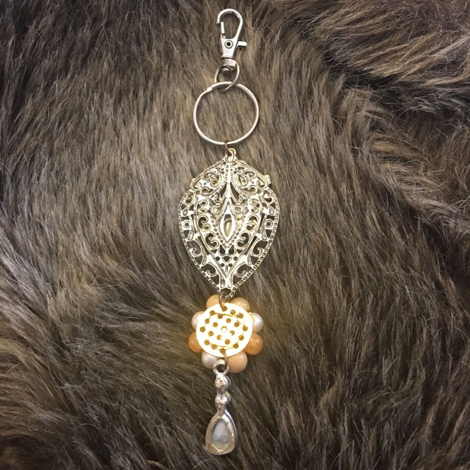 Vintage Vintage repurpose salvaged estate gem keychain Size ONE SIZE - 7 Thumbnail