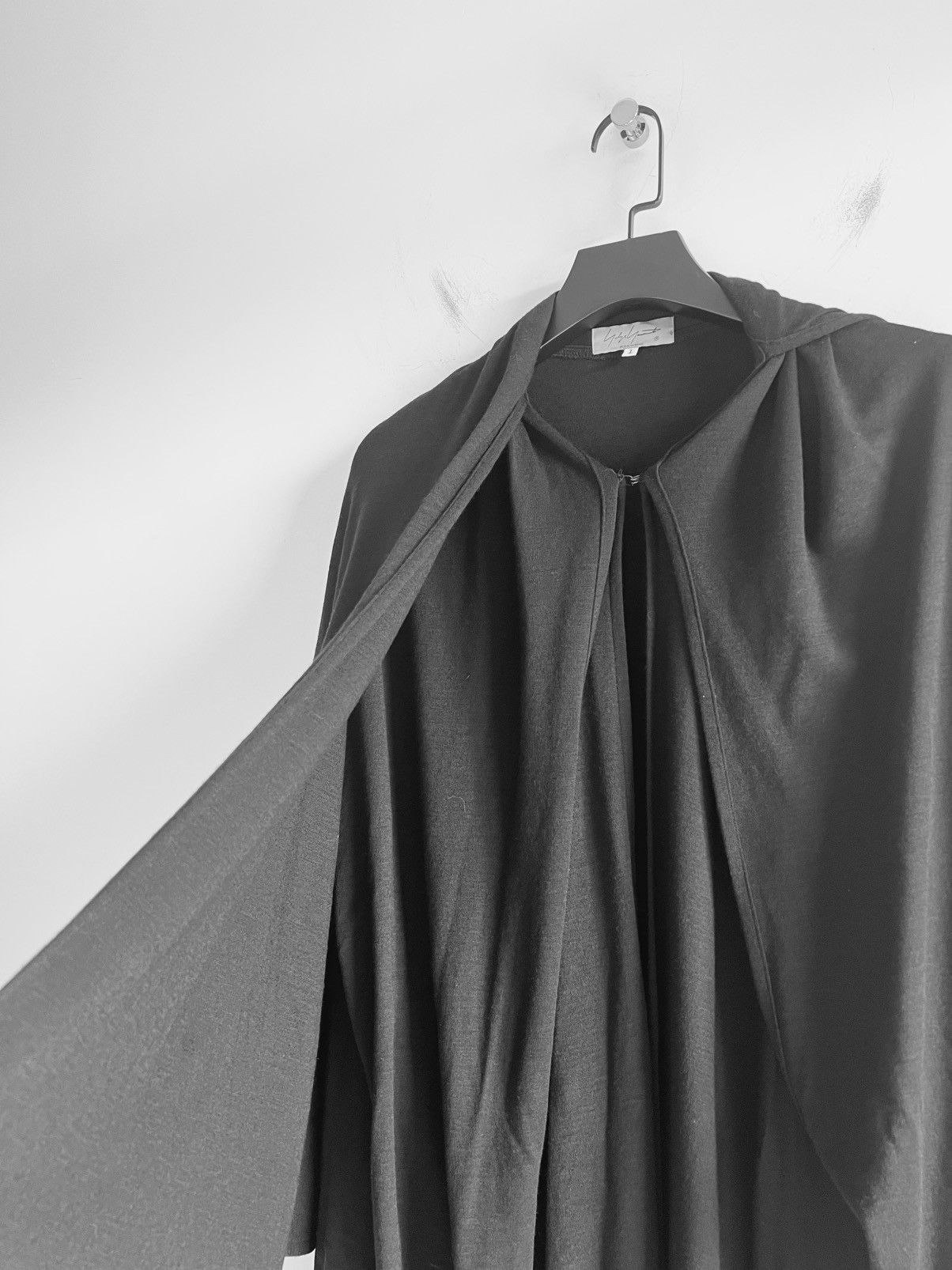 Yohji Yamamoto Yohji Yamamoto Pour Homme - WOOL SMOOTH SLEEVE CLAOK Size US S / EU 44-46 / 1 - 7 Thumbnail