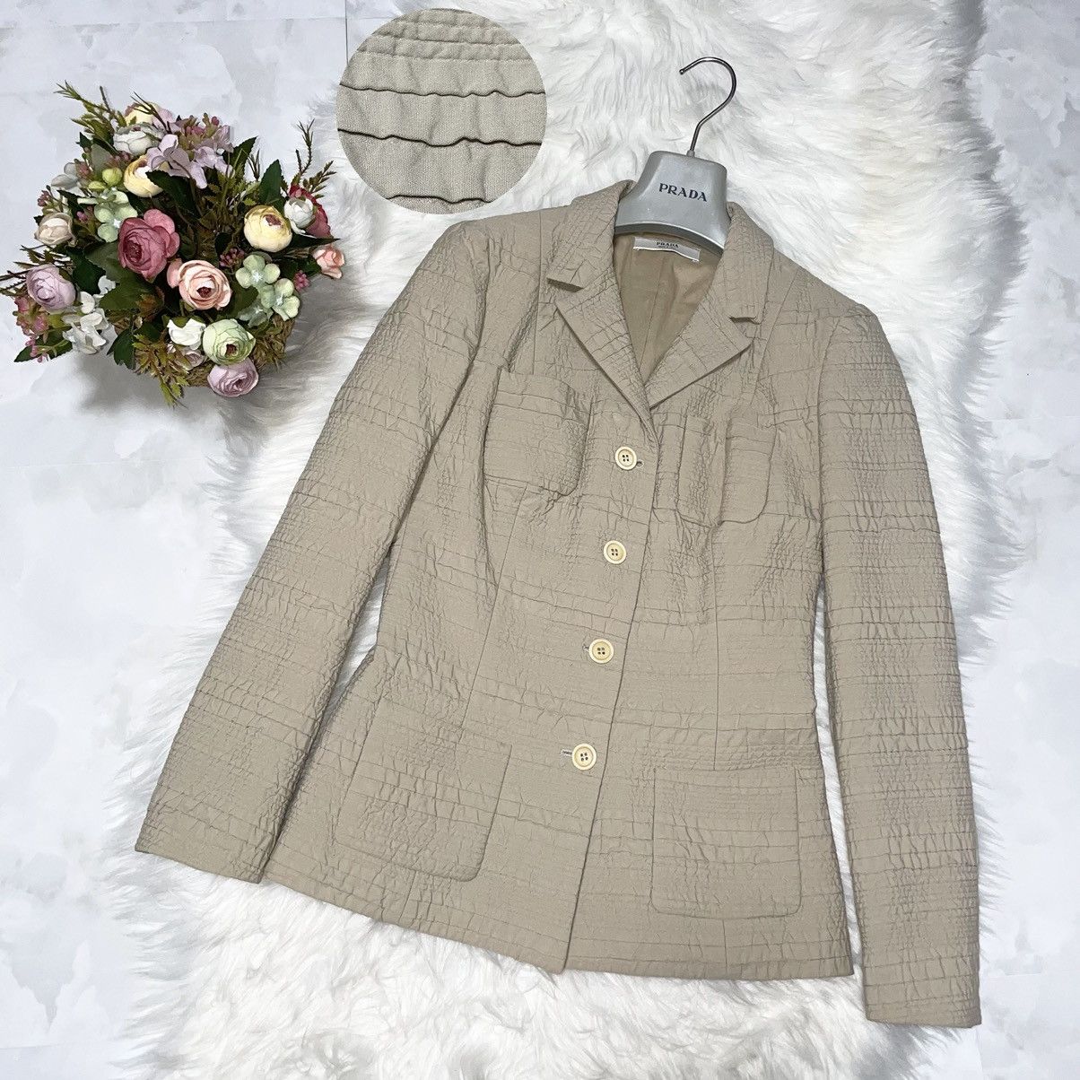 Prada Prada 3D Art Design 4B Tailored Jacket 42 Beige PRADA Size M / US 6-8 / IT 42-44 - 1 Thumbnail
