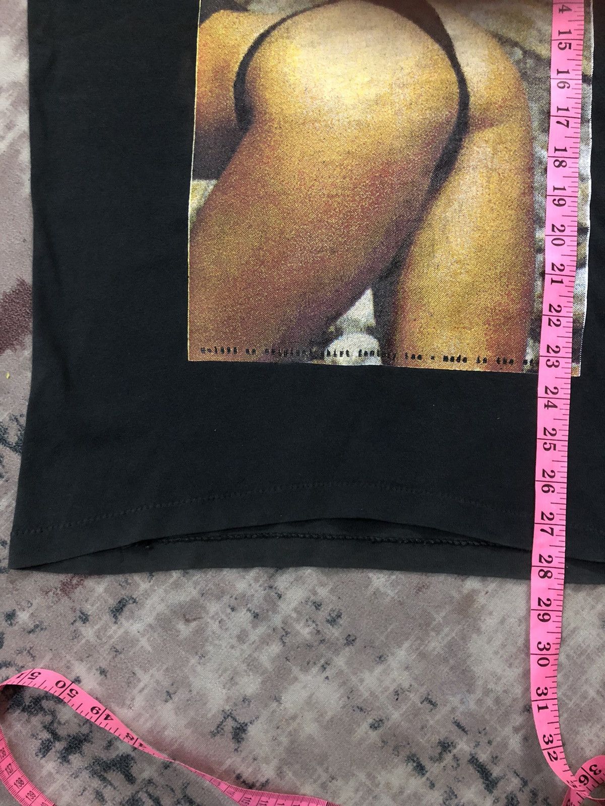 Vintage Vintage 90s RAW Nude Girl Rare Distressed Tee Size US L / EU 52-54 / 3 - 15 Thumbnail