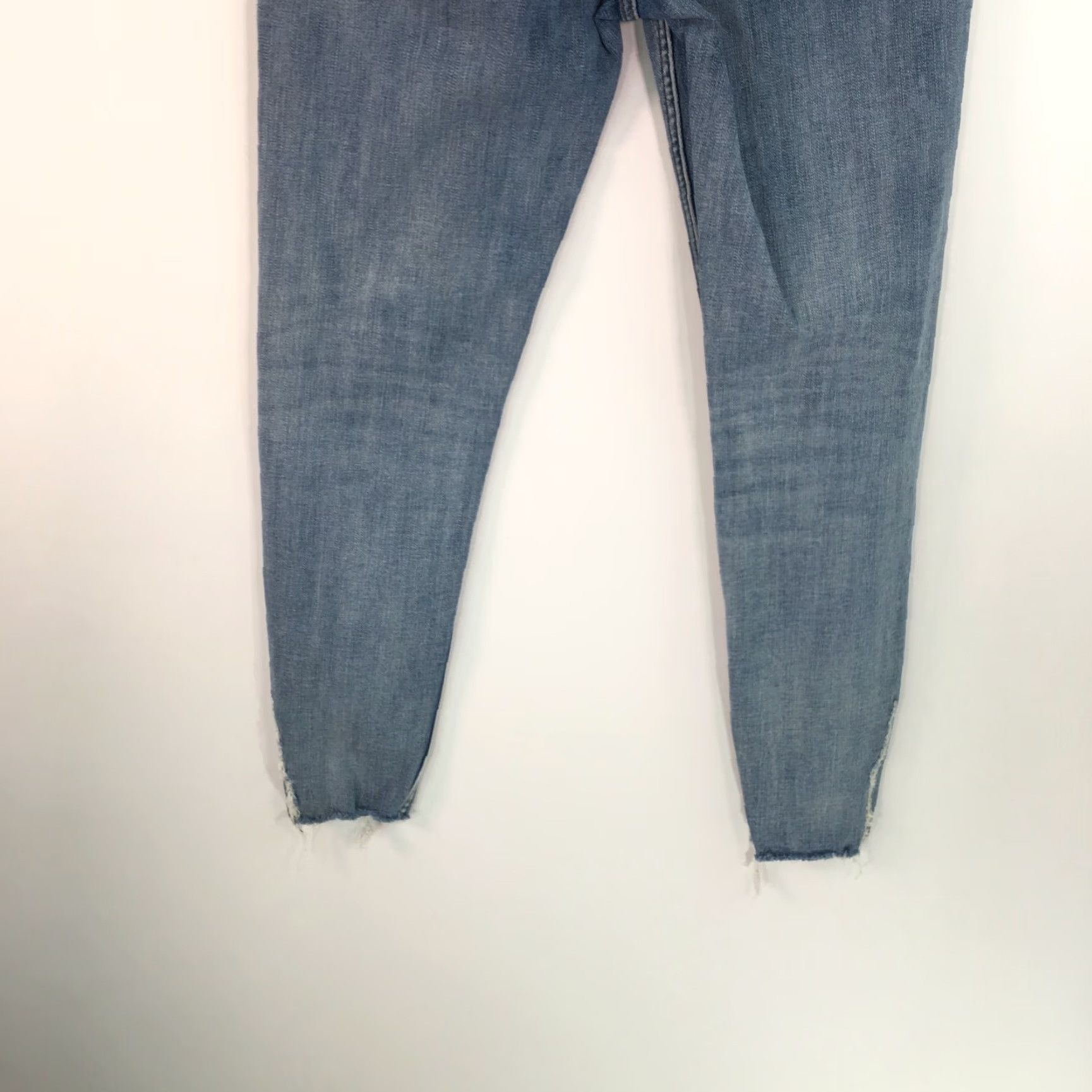 Zara ZARA Jeans Distressed Tapered Women 6 Blue Denim Regular 25in Inseam Raw Hem 5-Pocket Casual Vintage: No Mens Womens Girls? Wait. Size 28" / US 6 / IT 42 - 4 Thumbnail