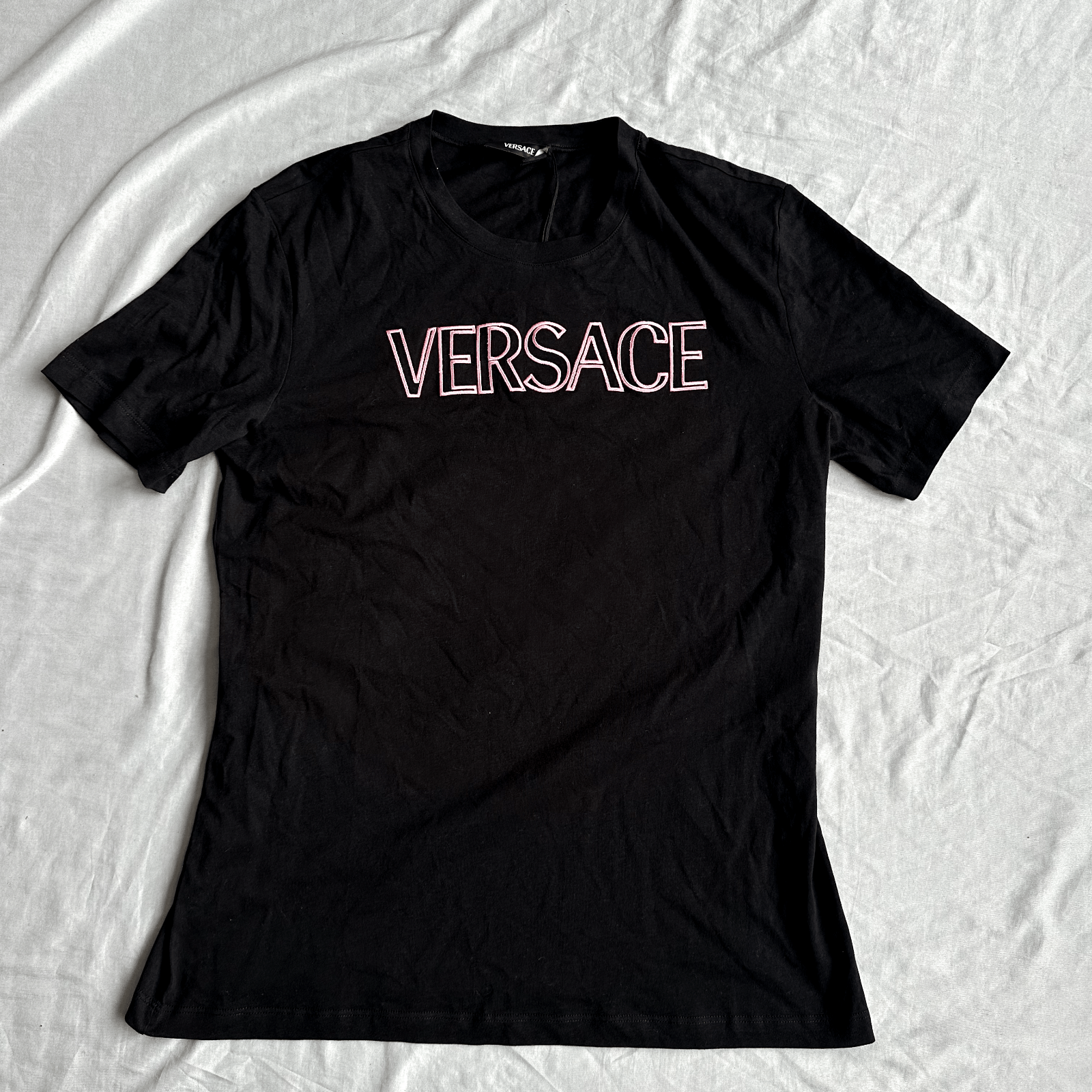 Versace Versace Black Shirt With Pink Front Logo Size Medium Retail Size M / US 6-8 / IT 42-44 - 1 Thumbnail