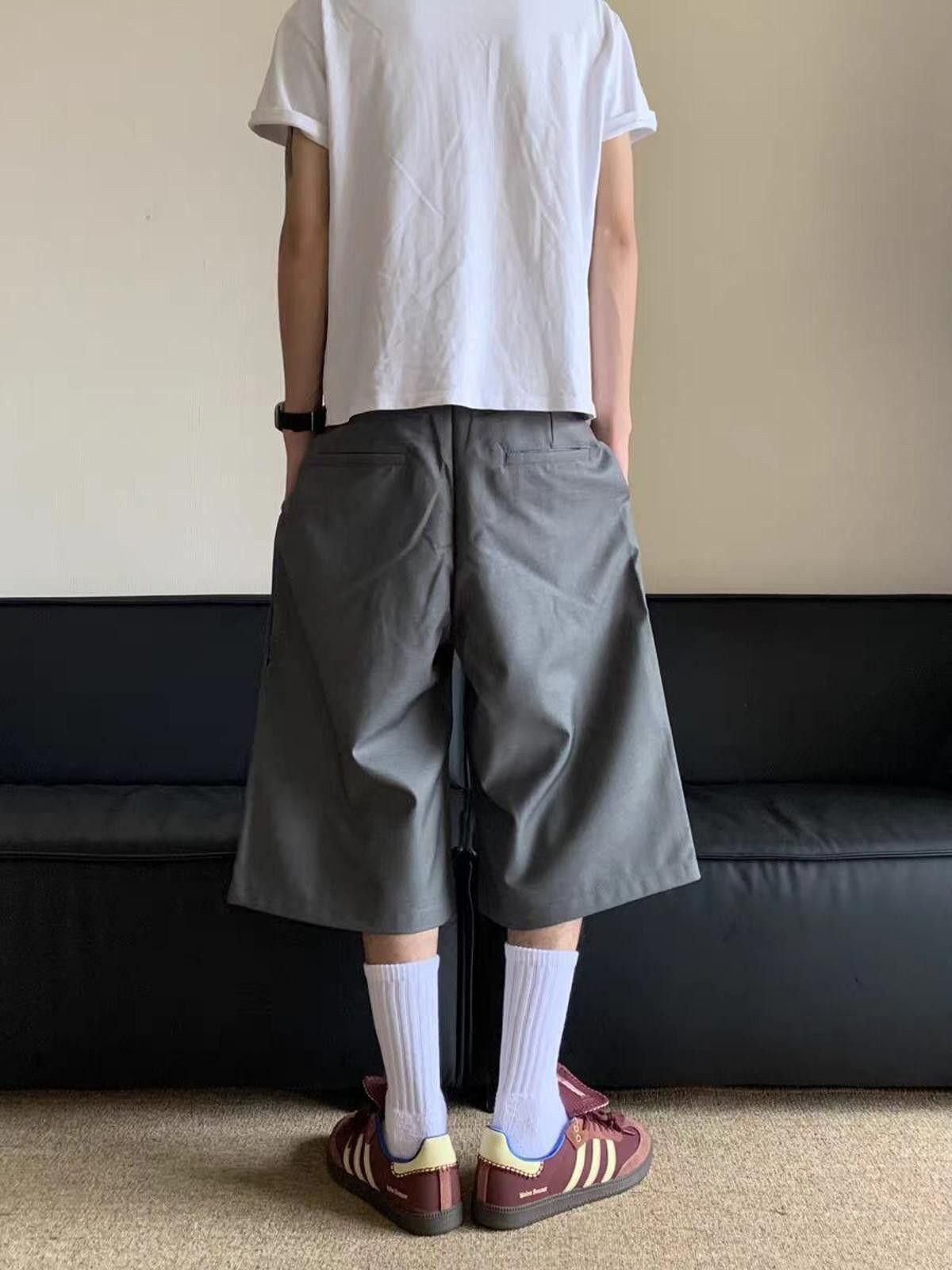 Other Casual Loose-Fit Bermuda Shorts Size US 32 / EU 48 - 5 Thumbnail