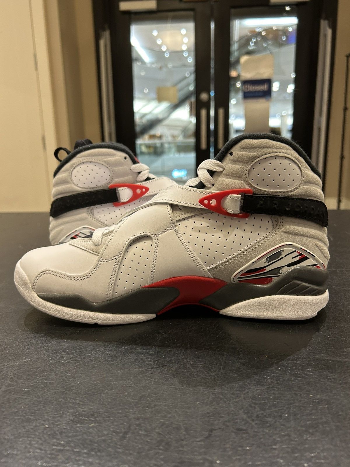 Jordan Brand Jordan 8 Retro ‘White True Red’ Size US 8 / EU 41 - 4 Thumbnail
