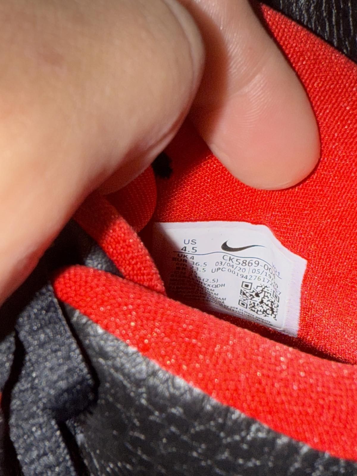 Nike Nike Kyrie 6 Team Black Univerity Red Size US 5 / EU 37 - 10 Thumbnail