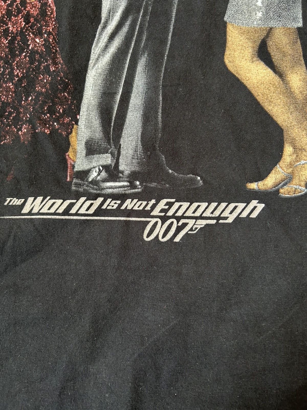 Vintage 1999 James Bond The World Is Not Enough Promo Tee Size US XL / EU 56 / 4 - 5 Thumbnail