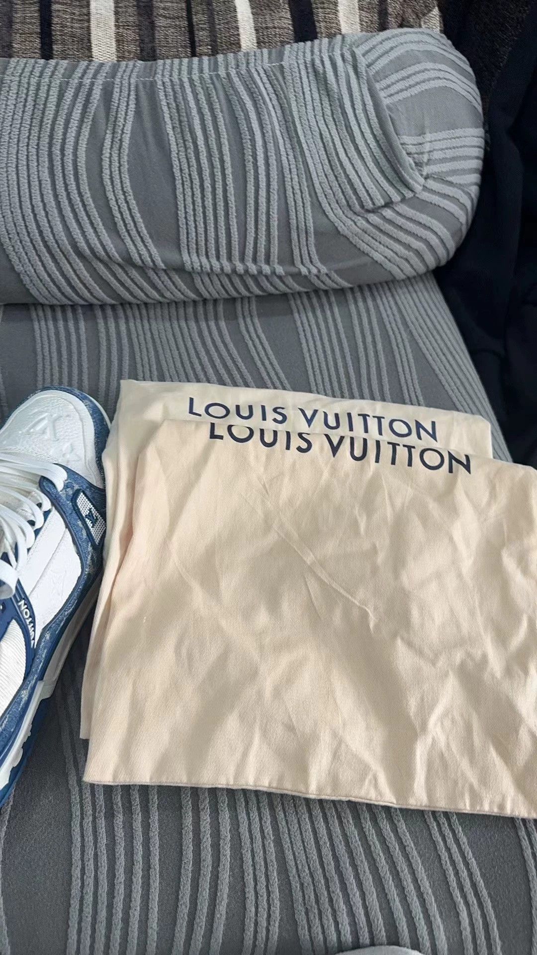 Louis Vuitton LV Trainer 42.5 99 New with dust bag Size US 9.5 / EU 42-43 - 4 Thumbnail