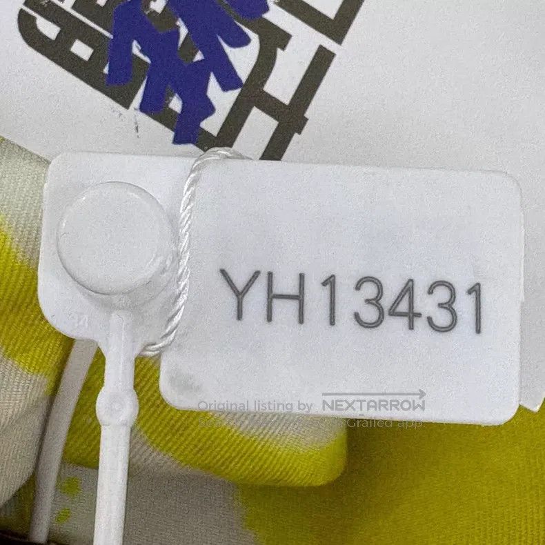 Louis Vuitton Louis Vuitton Lemon yellow twist dyed mulberry silk short Size US XS / EU 42 / 0 - 8 Thumbnail