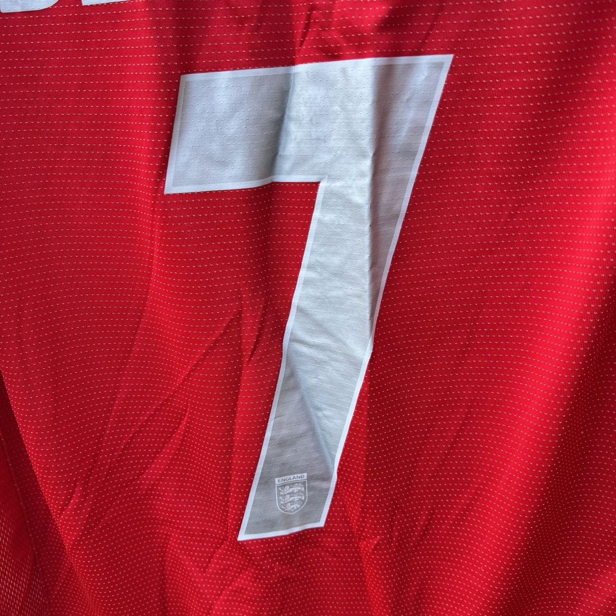 Umbro Umbro England Football Shirt Beckham 2004-2006 soccer jersey Size US M / EU 48-50 / 2 - 11 Thumbnail