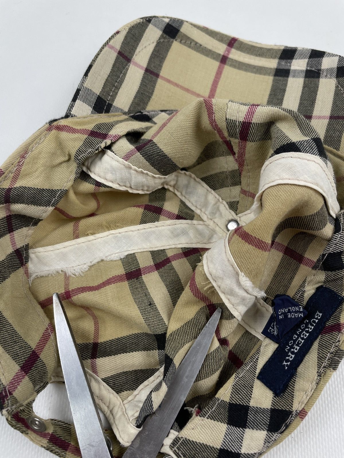 Burberry RARE Nova Check Beige LONDON Bassebal Cap Adjustable Hat M Size ONE SIZE - 21 Thumbnail