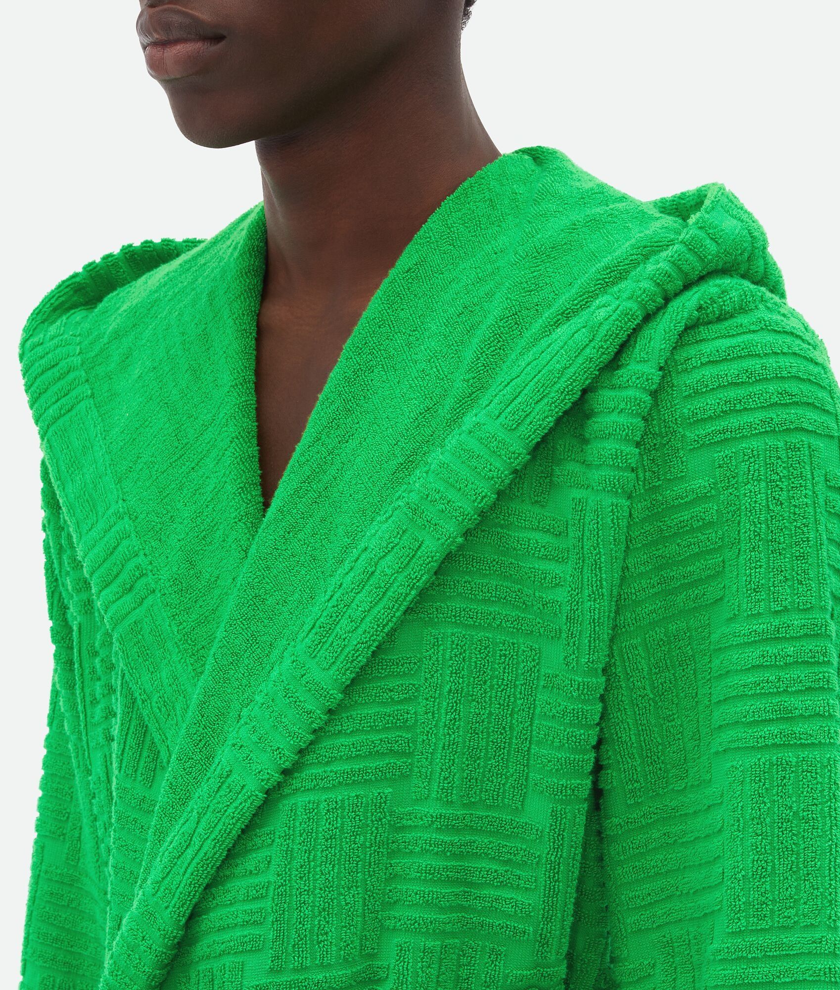 Bottega Veneta o1w1db10825 Intreccio Pattern Cotton Bathrobe in Grass Size US M / EU 48-50 / 2 - 5 Thumbnail