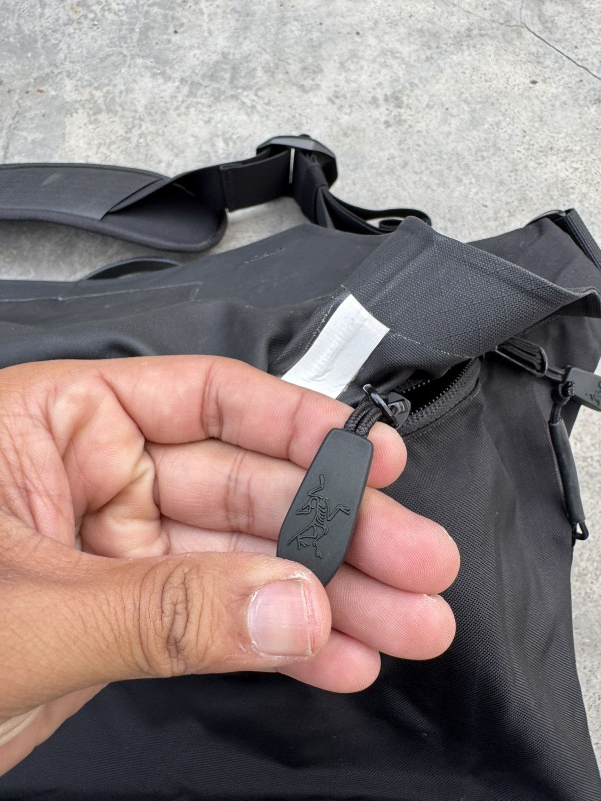Arc'teryx ARCTERYX LEAF 15L Courier Bag Nylon Black Messenger Size ONE SIZE - 5 Thumbnail